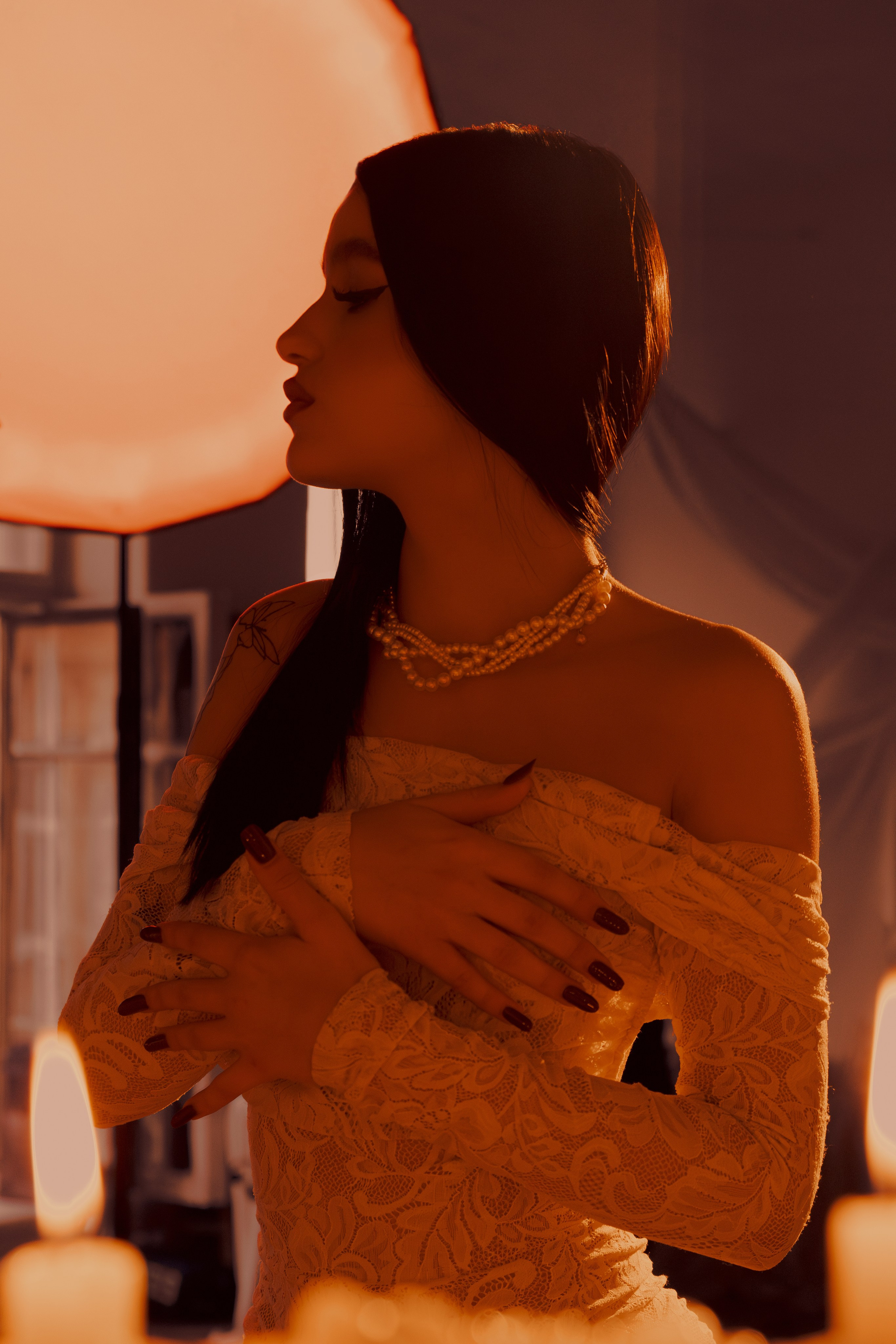 Романтические кадры в ретро-стиле для бара ПарамоновЪ с деталями образа. Нежные фотографии, передающие очарование винтажной эпохи.