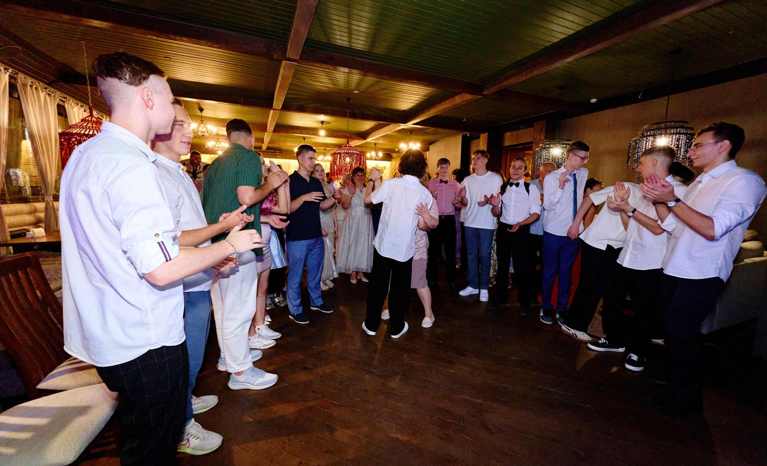 Выпускной 35 Сош. Фотограф Выпускные альбомы Таганрог Сергей Коробченко