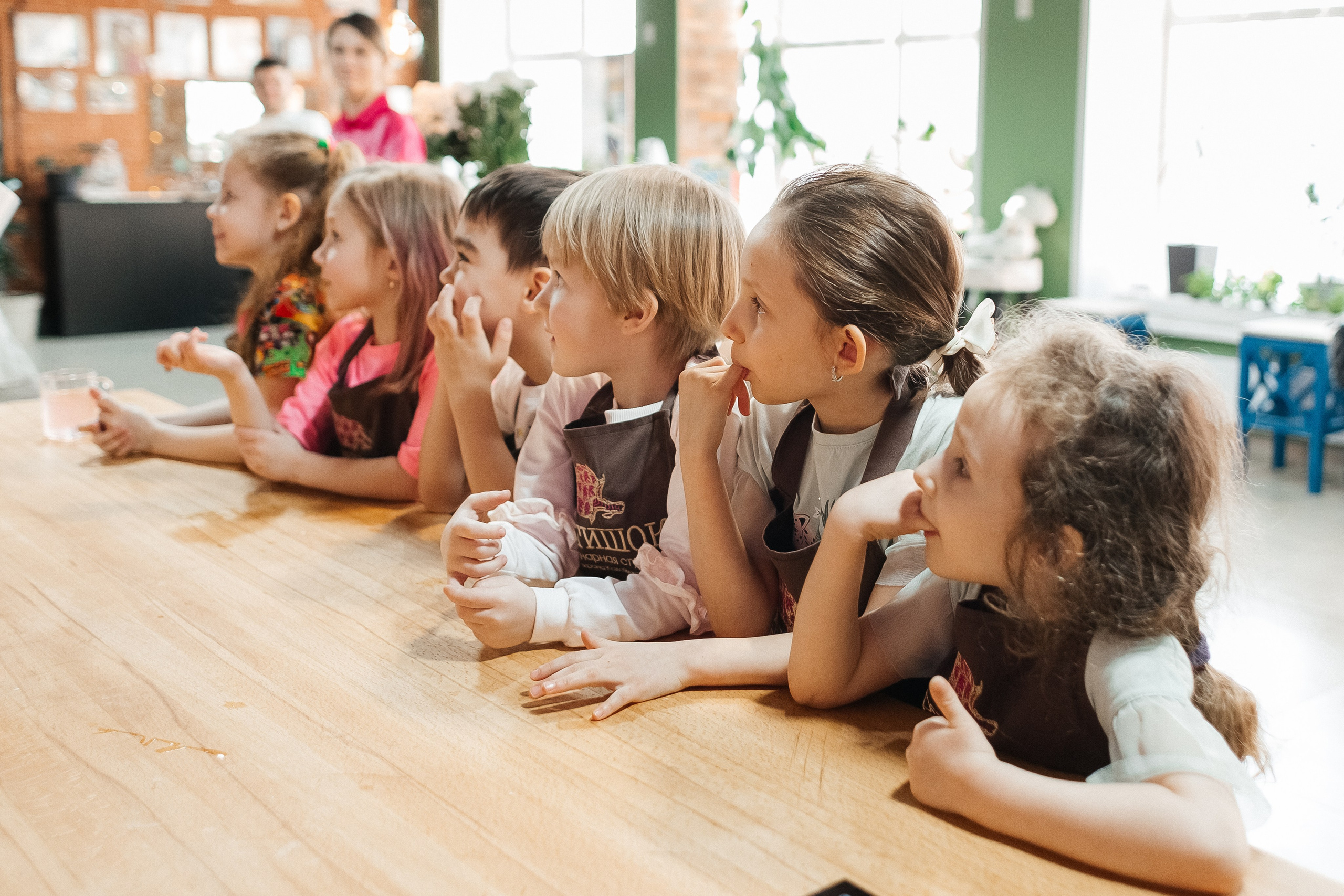 Детский мастер-класс в «АРТиШОК». Фотограф Кемерово | Сергей