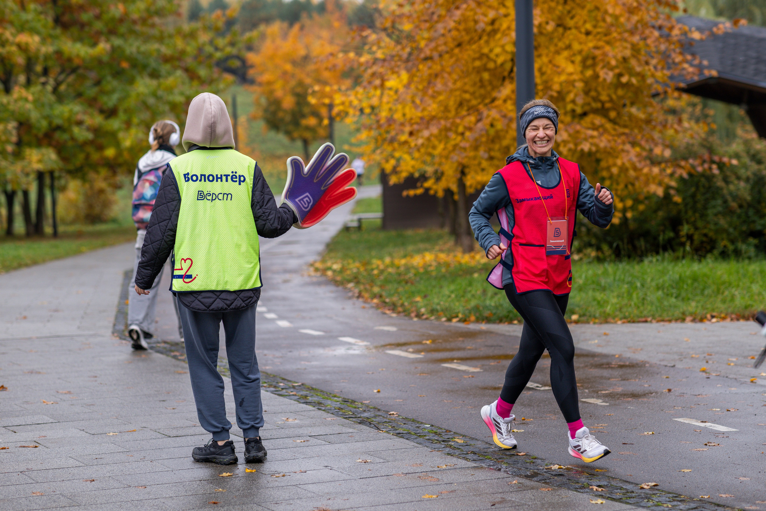 5 вёрст в Митино, 11.10.25. Фотограф Сергей Ловкий