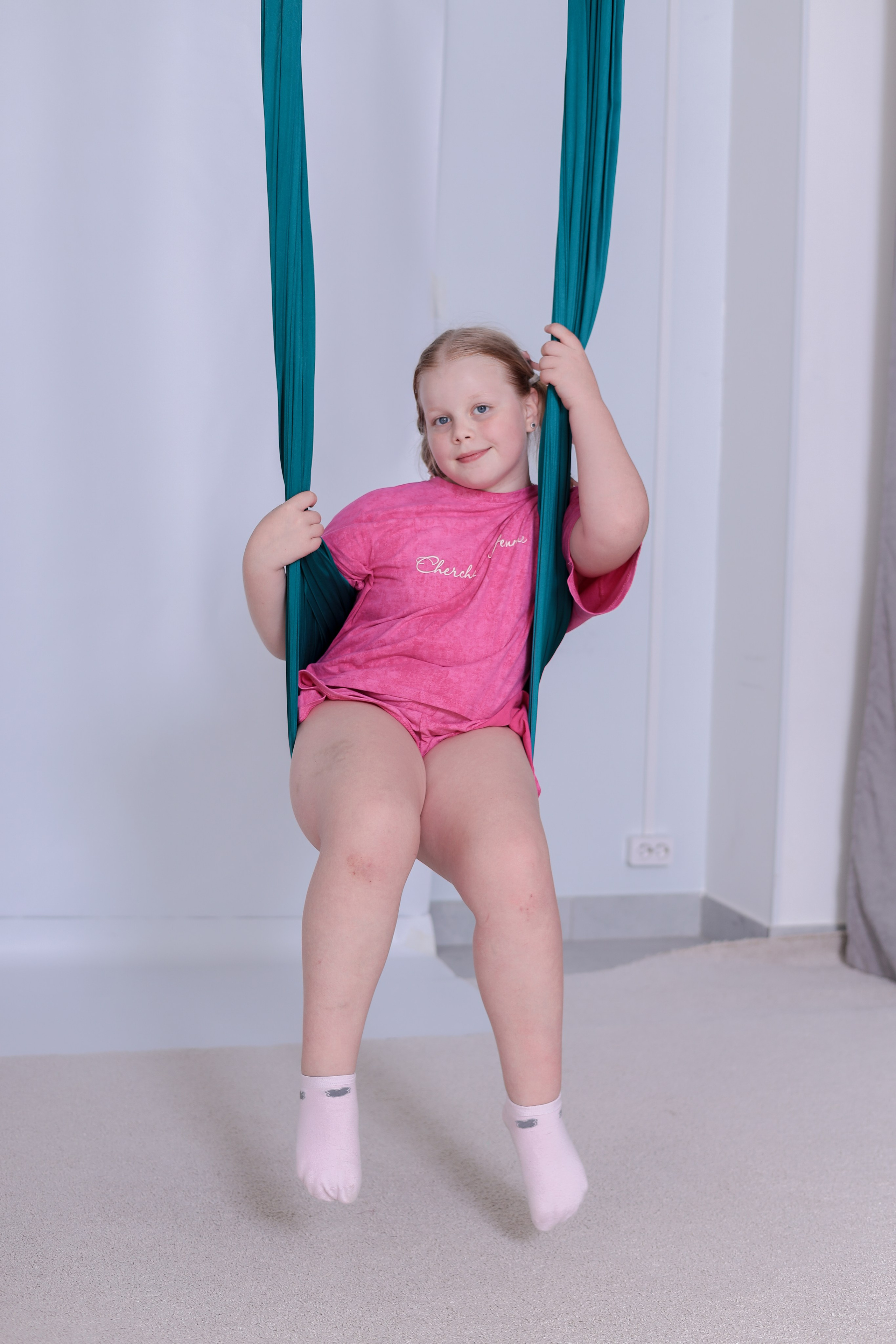 Детская аэройога. Фотограф Надршина Лилия