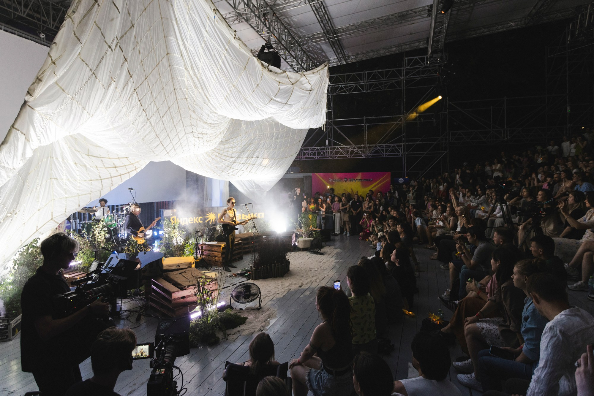 ZOLOTO / ЯНДЕКС ДАЧА / 2024. OOPS