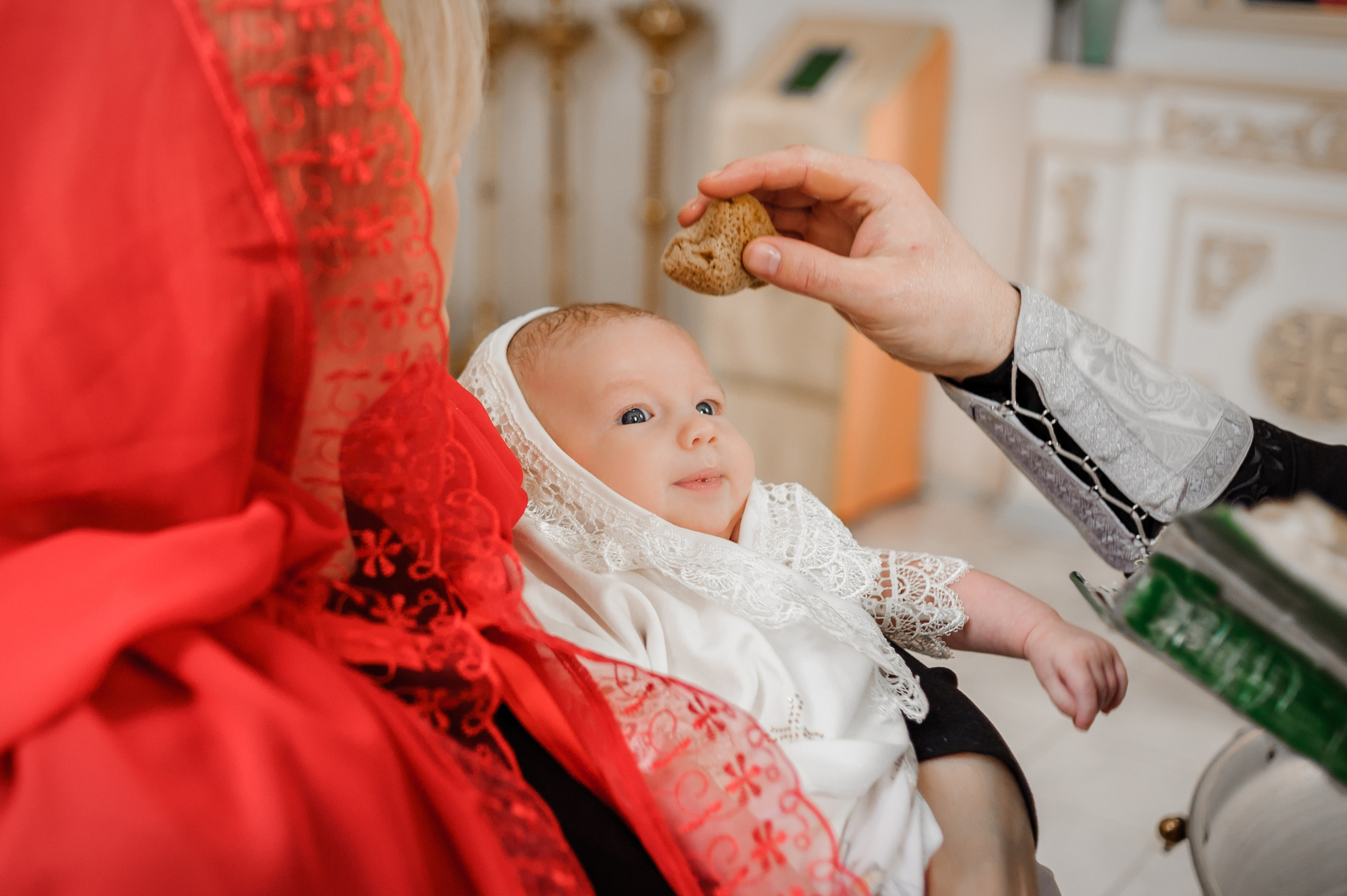 Фотограф на крещение в Рязани Валя Лялина. Фотограф новорождённых в Рязани, фотосъемка выписки из роддома, крещен