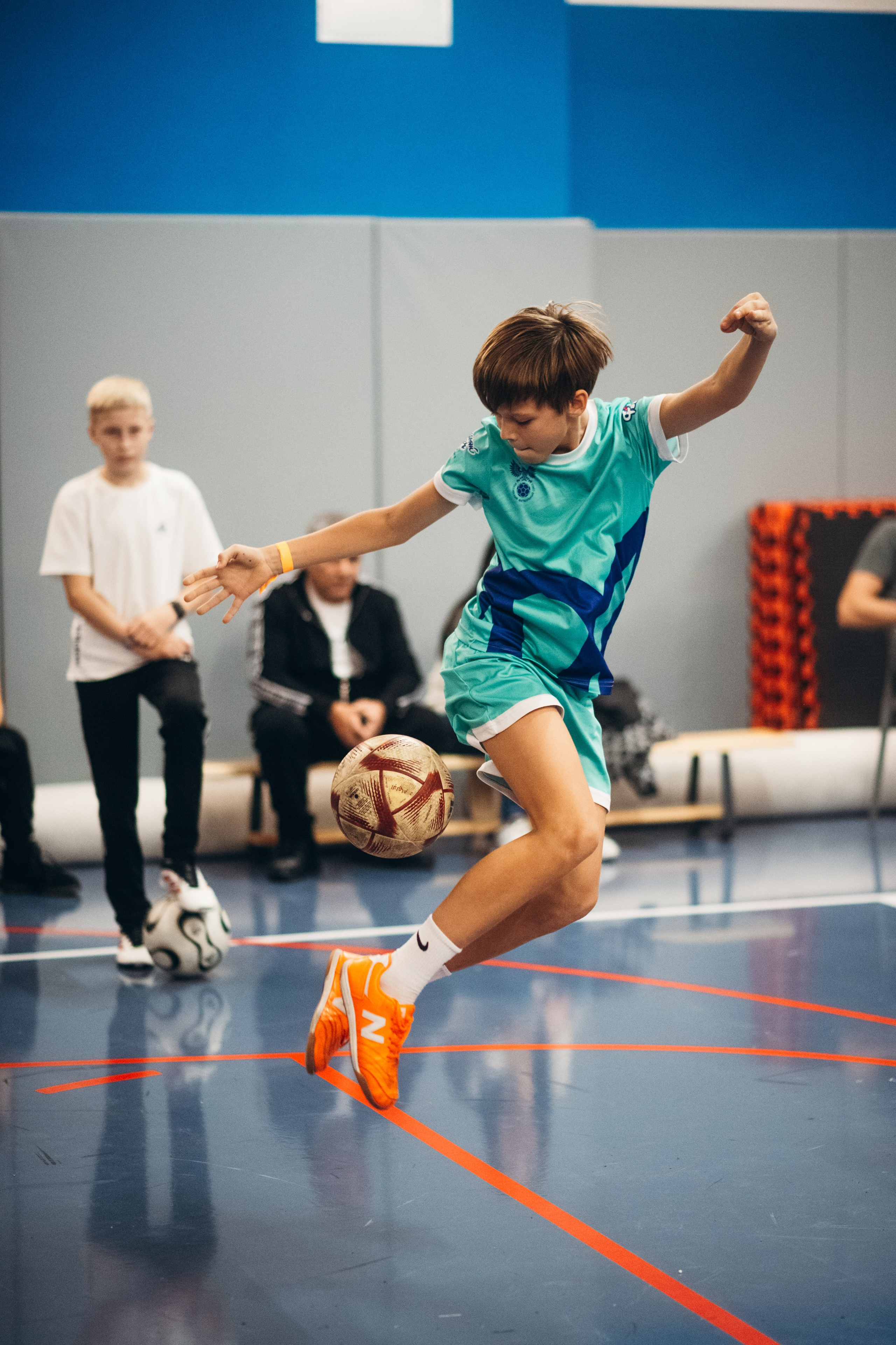 Турнир по футбольному фристайлу, панне и теннисболу