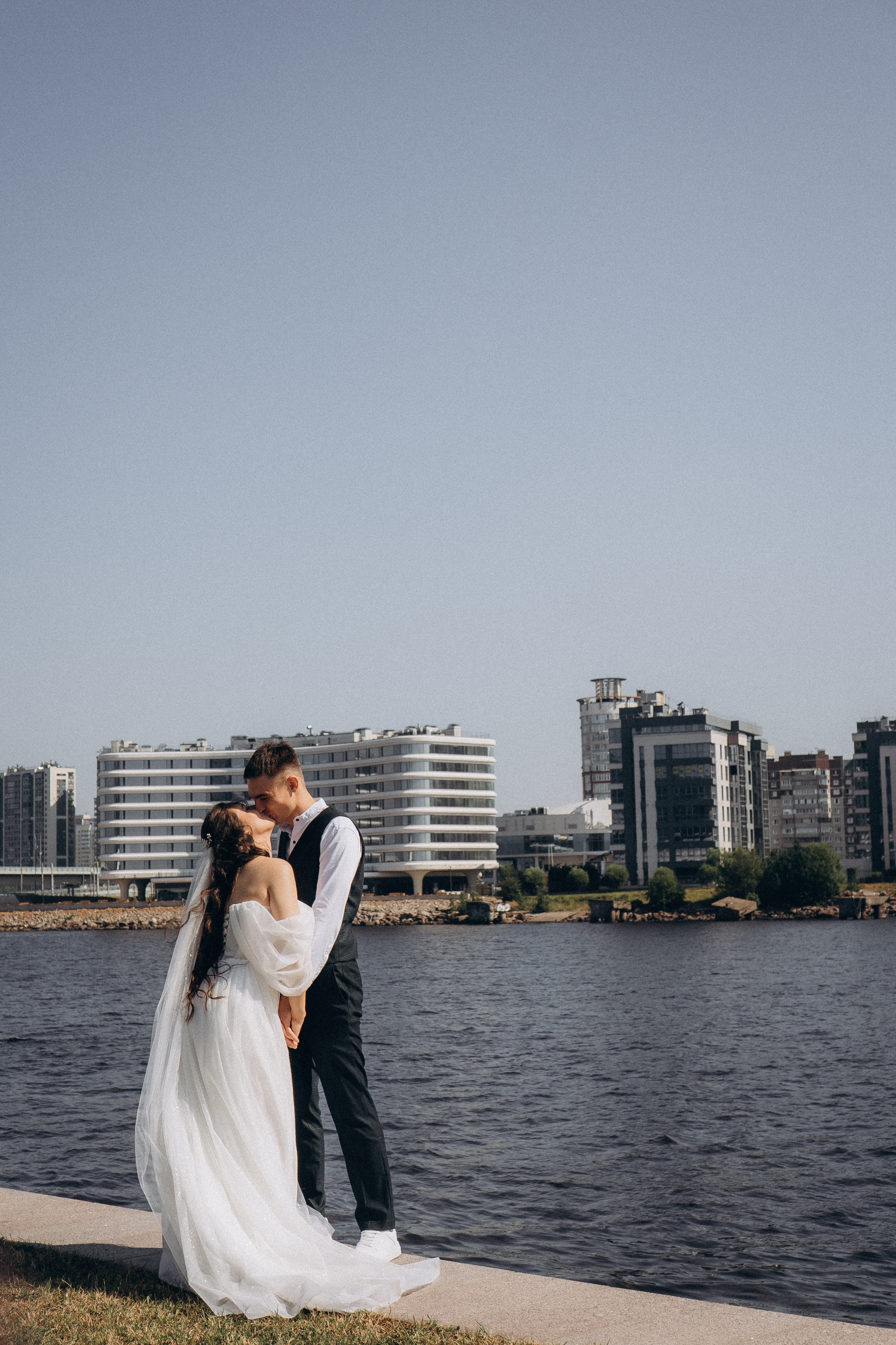 СВАДЕБНАЯ СЬЕМК В ПАРКЕ 300-ЛЕТИЯ. Профессиональный фотограф, Санкт-Петербург — Виктория Богомолова