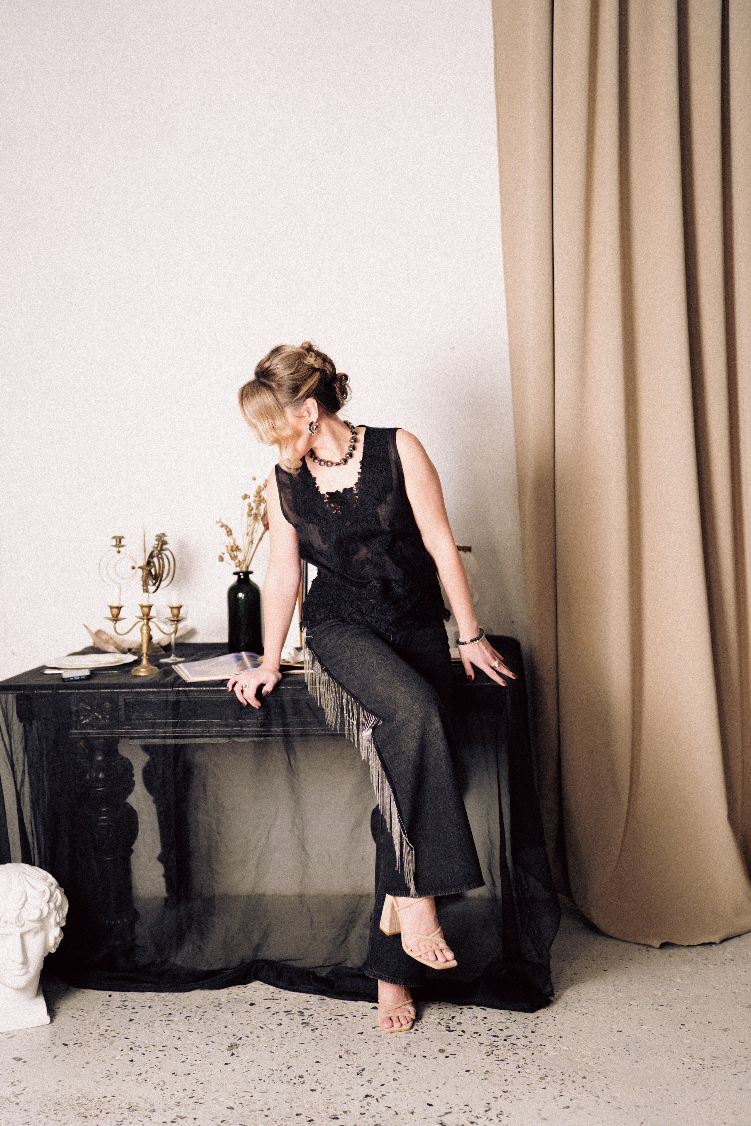 НОВОГОДНЯЯ ФОТОСЕСИИЯ В СТУДИИ ДЛЯ ДЕВУШКИ И ПРОГУЛКА ПО ЧЕРНЫШЕВСКОЙ. Профессиональный фотограф, Санкт-Петербург — Виктория Богомолова