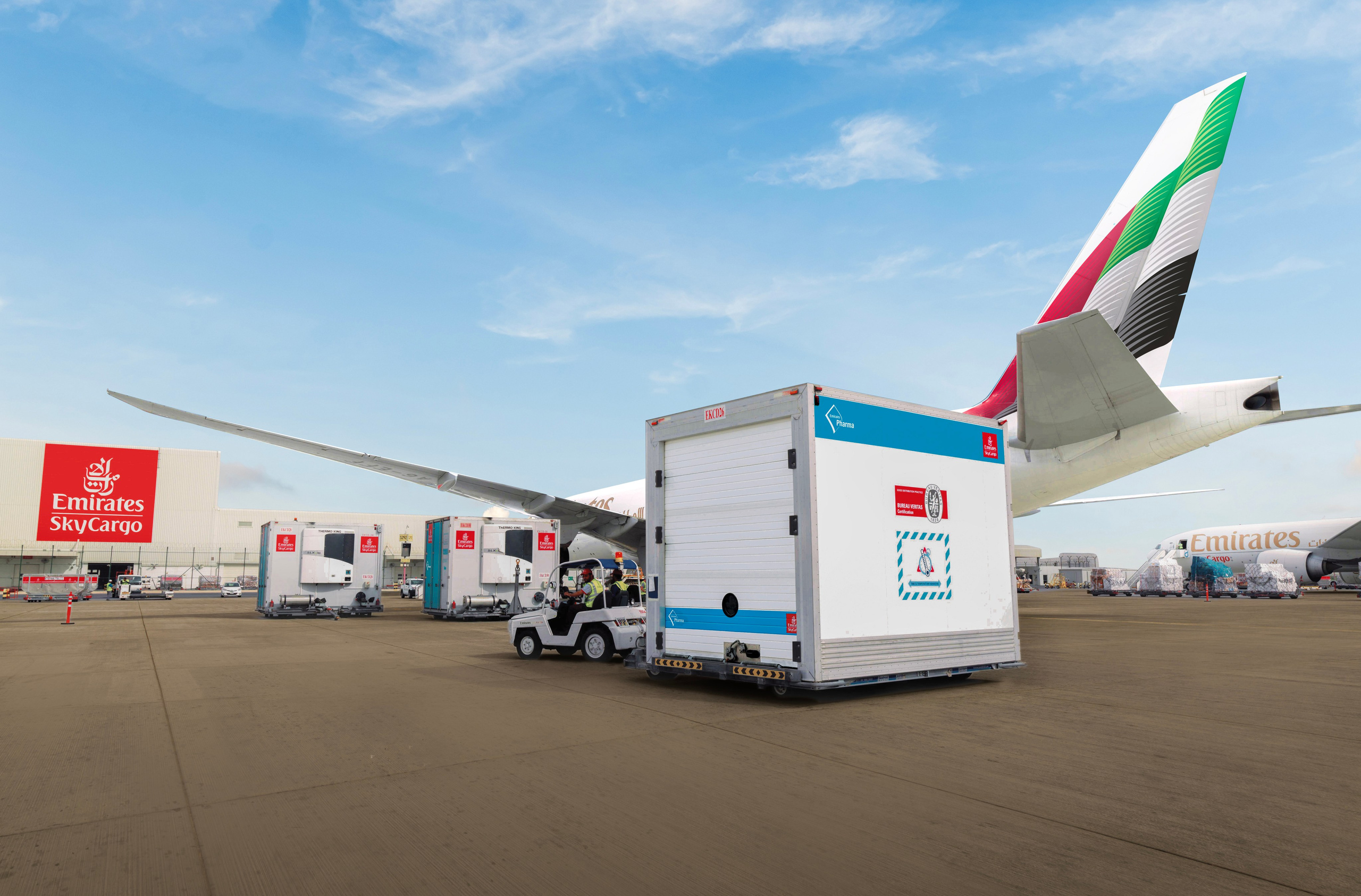 Before/after. Advertising photographer in Dubai — Maxim Mitrofanov