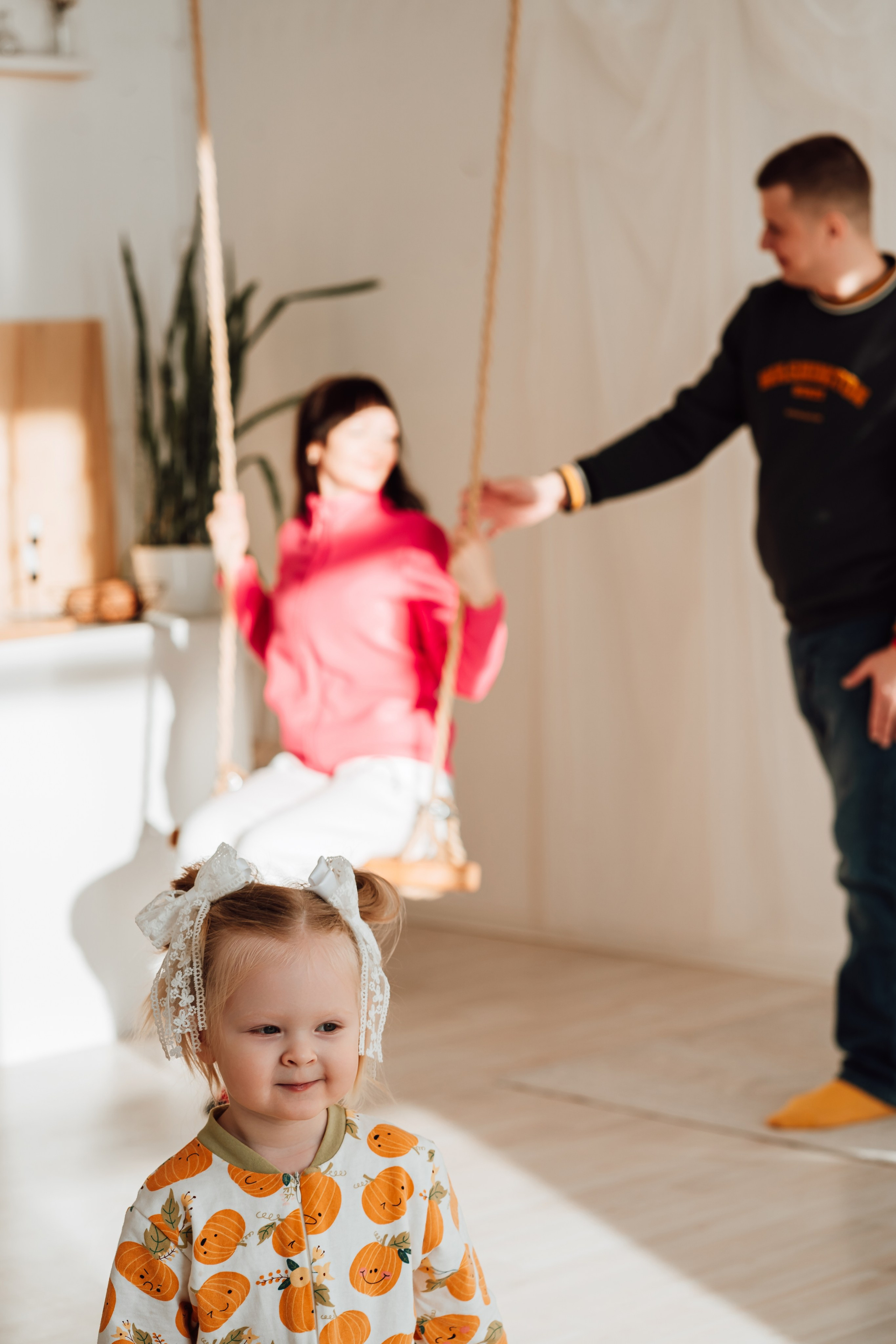 Фотосъемка мамы с дочкой. Фотограф Ким Наталья в Красноярске