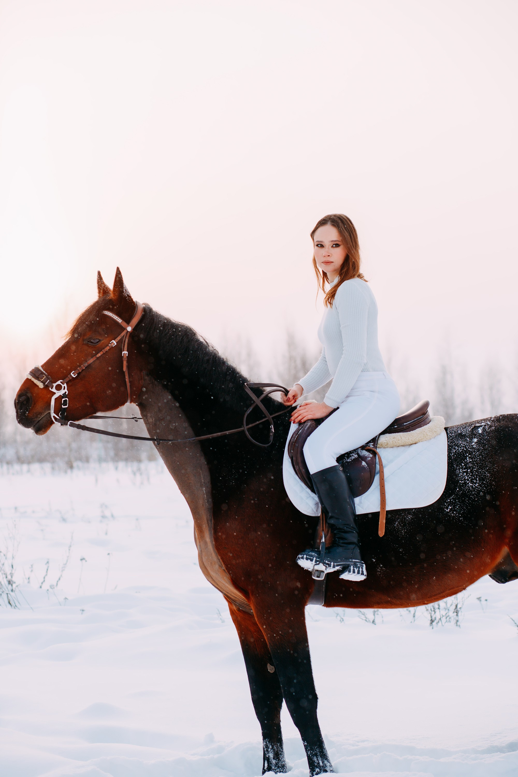 Зимняя фотосессия с лошадкой. Фотограф в Санкт-Петербурге Alina Film