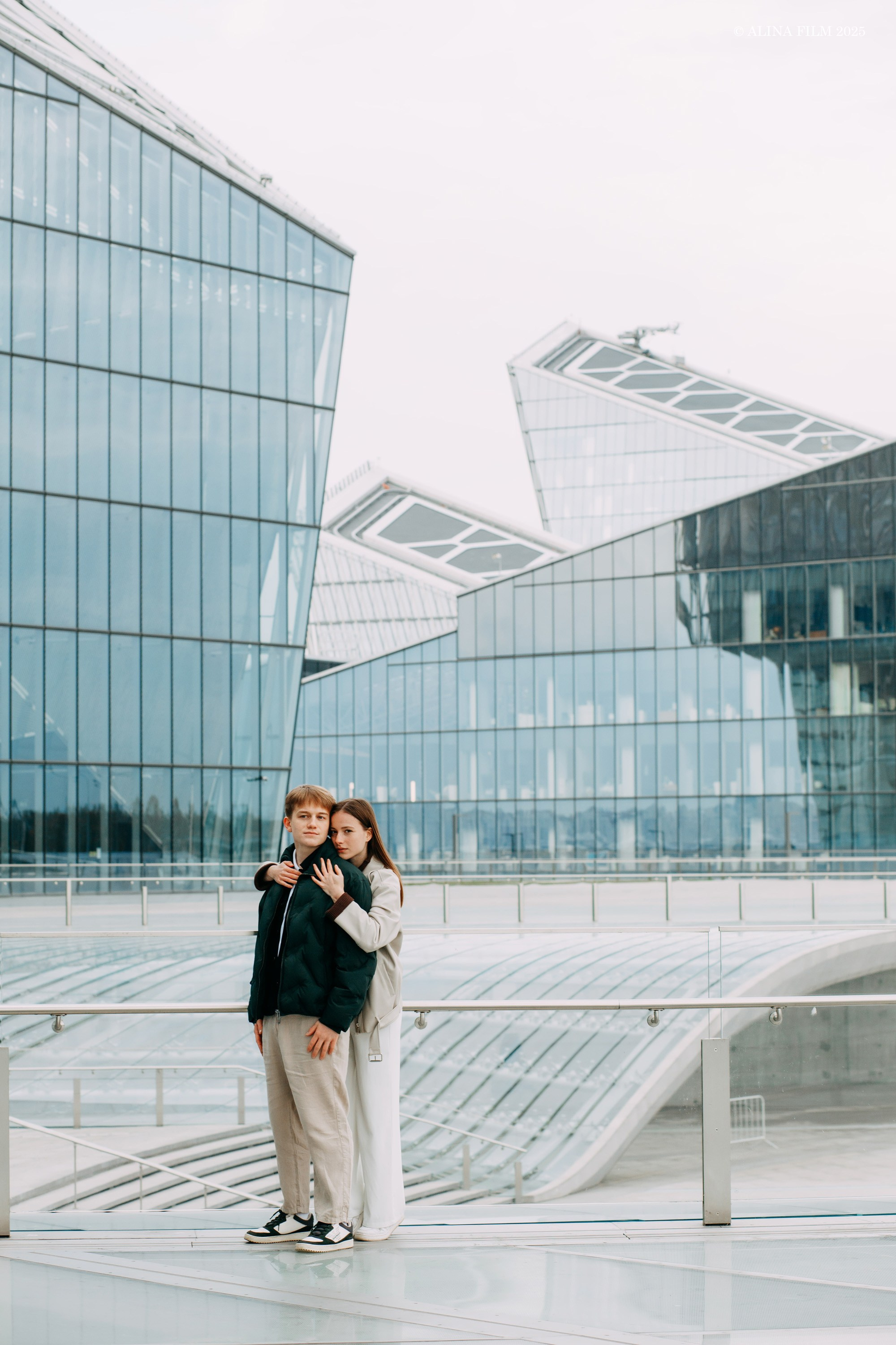 Фотосессия у Лахты (лавстори). Фотограф в Санкт-Петербурге Alina Film