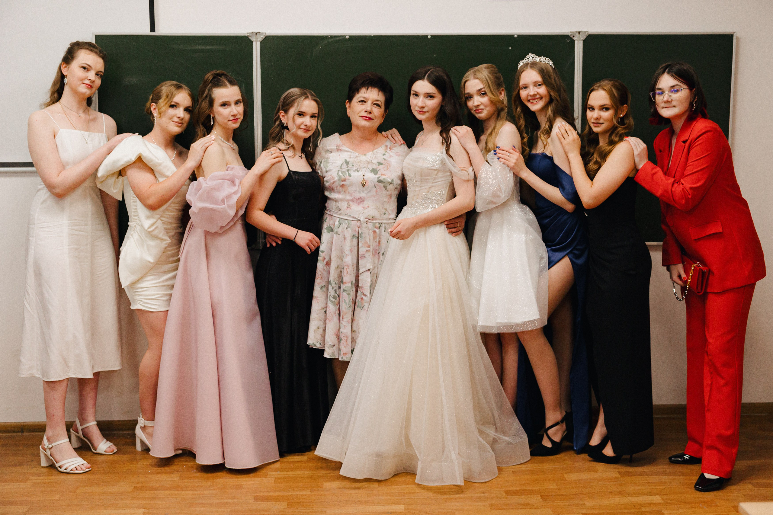 Вручение аттестатов. Свадебный фотограф Роман Еремеев