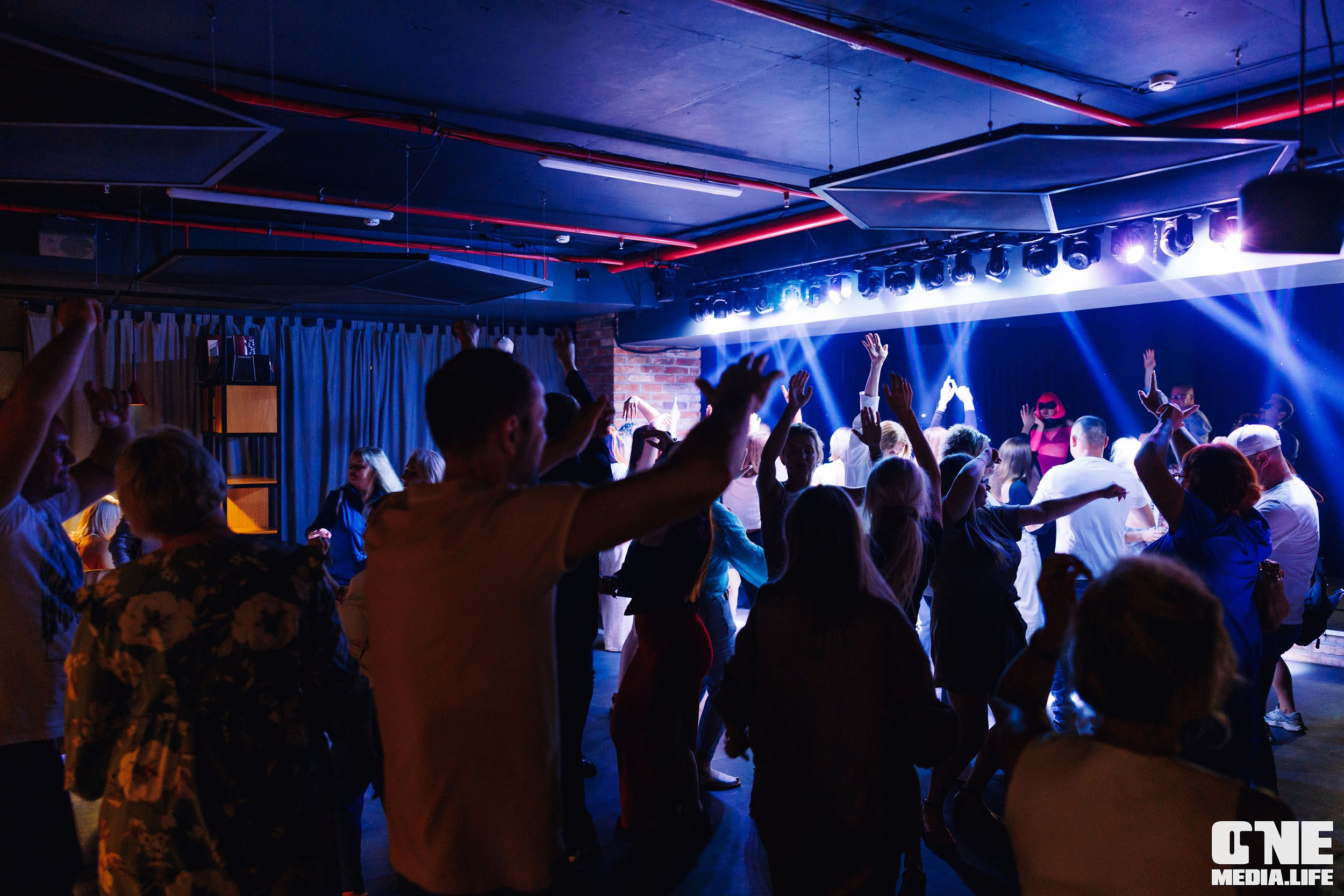 Фоторепортаж из бара Баррэ. One Media Life: фоторепортажи, фотоотчеты с мероприятий и заведений