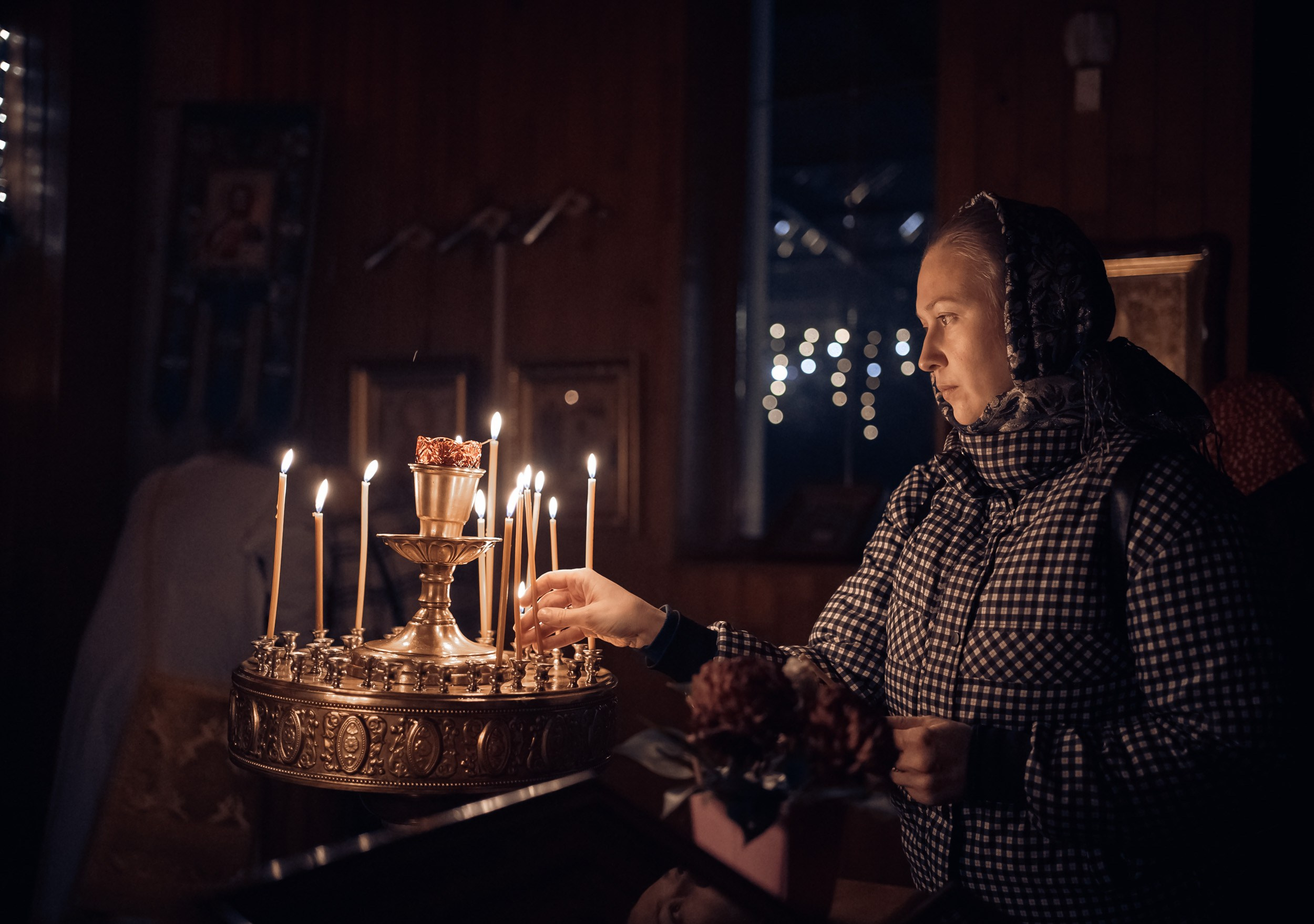 Ночная Божественная Литургия в день памяти Свт.Спиридона Тримифунтского, Севастополь. Церковный фотограф Севастополь