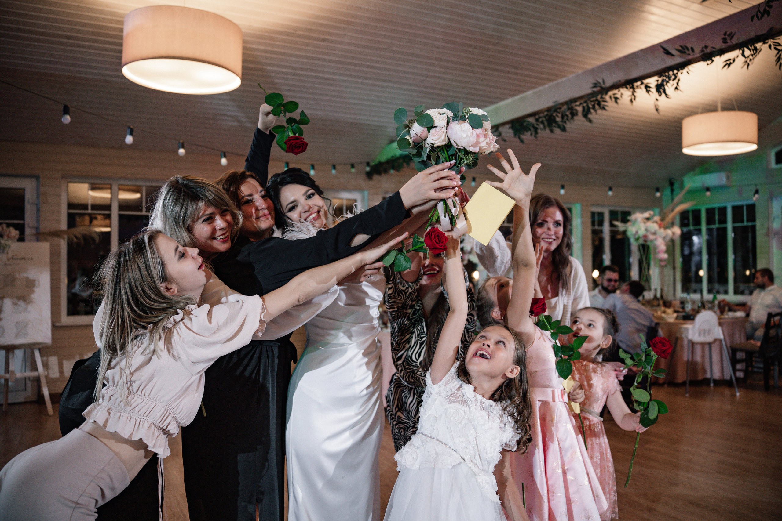 Свадьба в Медвежьих озерах, свадебный фотограф в Медвежьих озерах