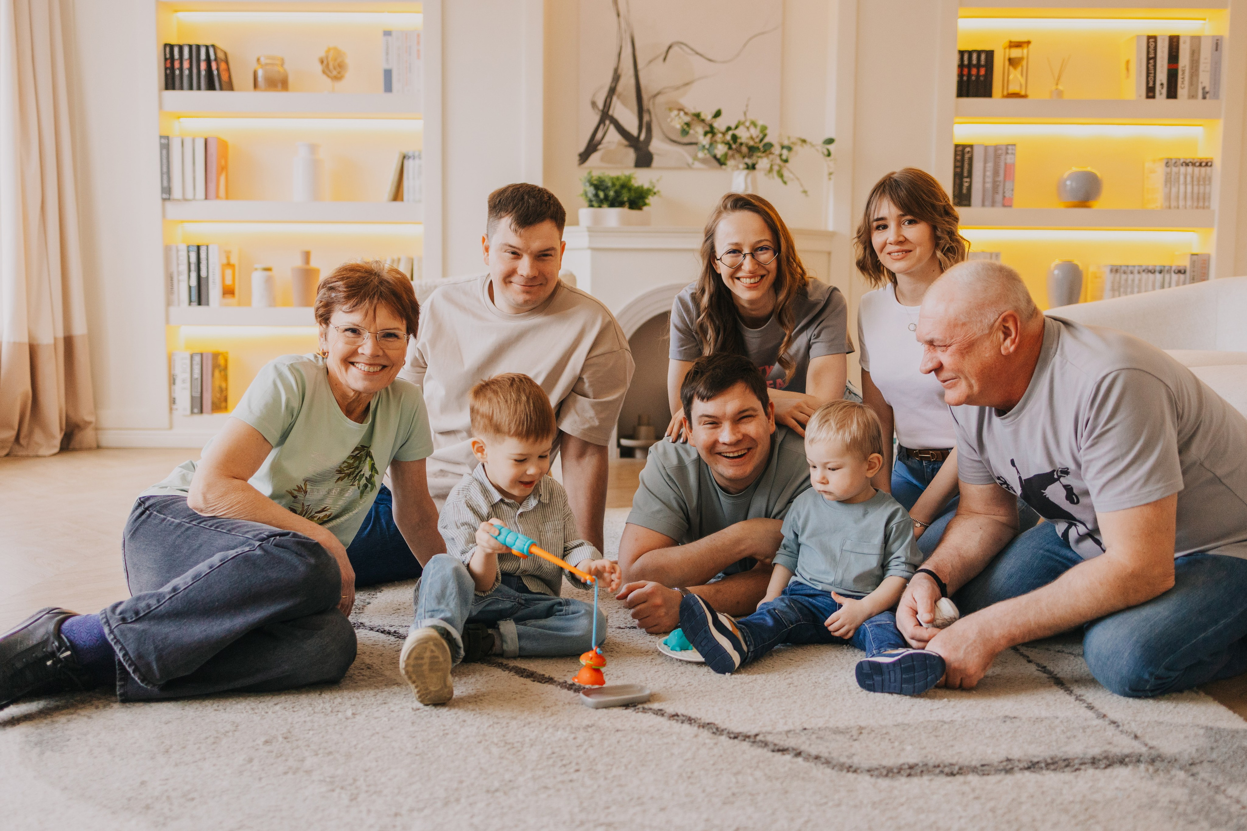 Большая семья. Домашняя фотосессия