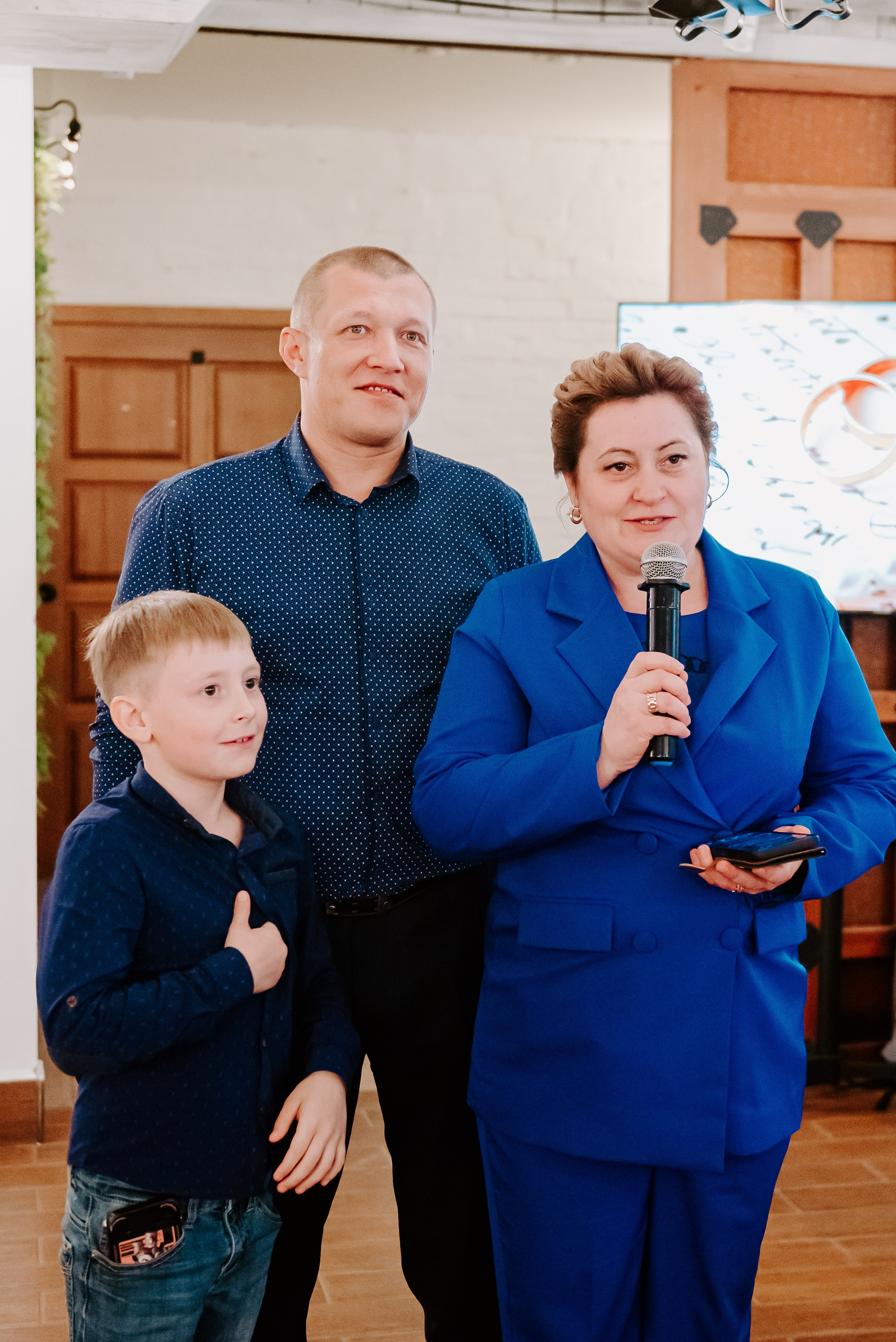 Свадебная фотосессия в музыкальном театре в г. Кемерово