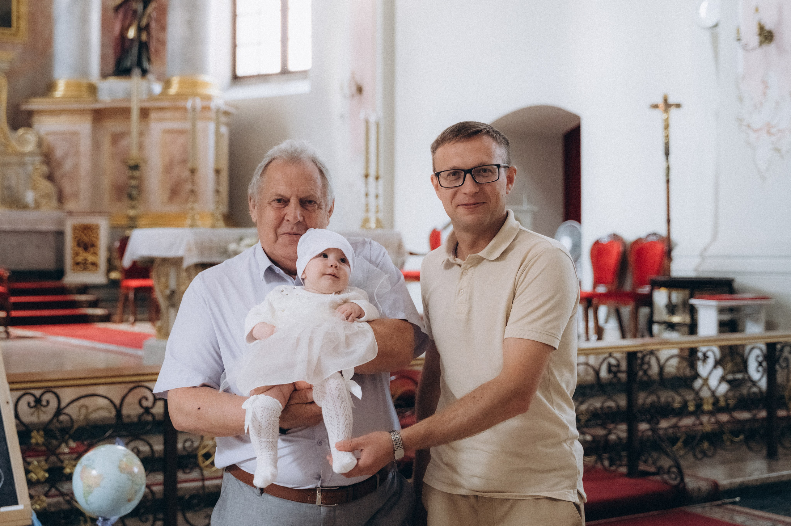 Крещение Василисы Архикафедральный костел Имени Пресвятой Девы Марии. Семейный фотограф в Минске Дарья Дреко