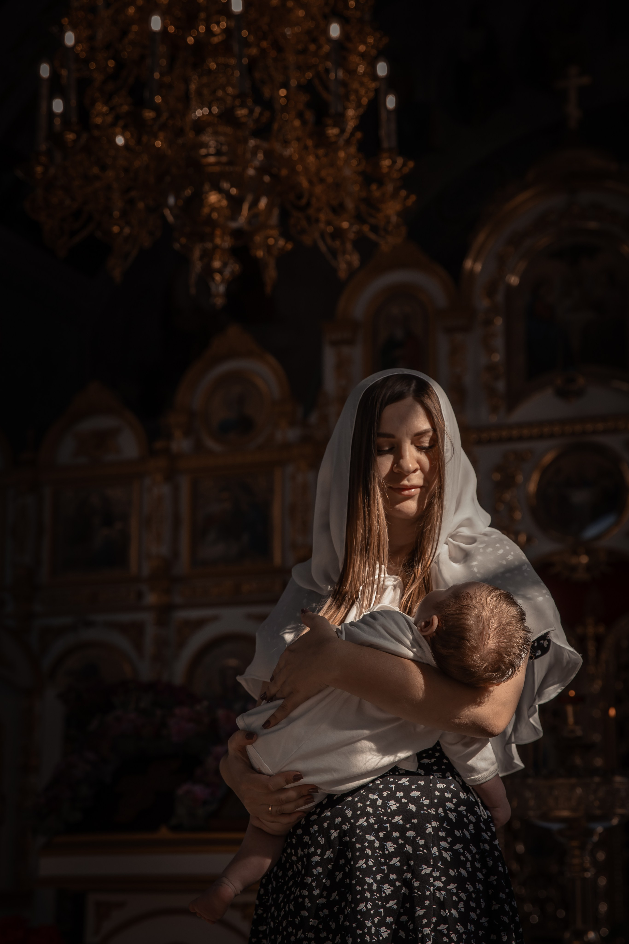 Фотосъёмка таинства крещения Крымск. Фотограф Любава Колесник. Выпускные альбомы в Крымском районе