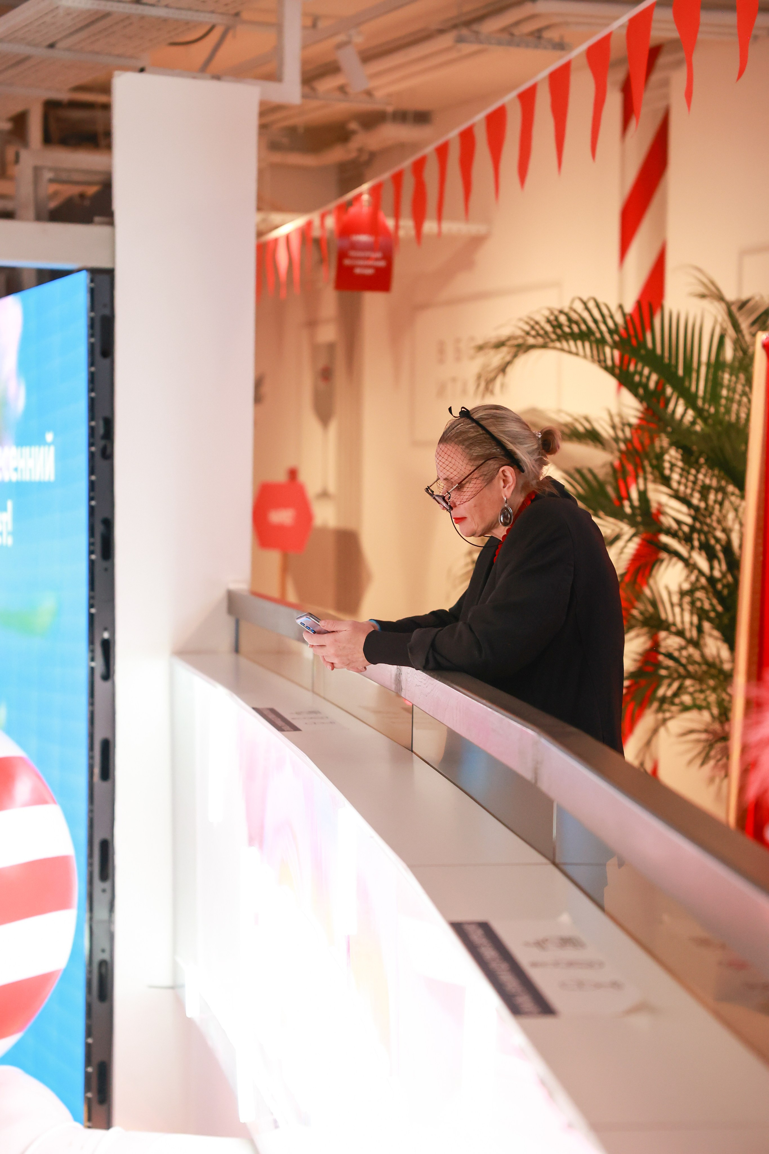 2–3 марта 2024 в пространстве «Три вокзала. Депо» / День 2 / фото Саша Жукова. Фотоотчеты «Ламбада-маркета»