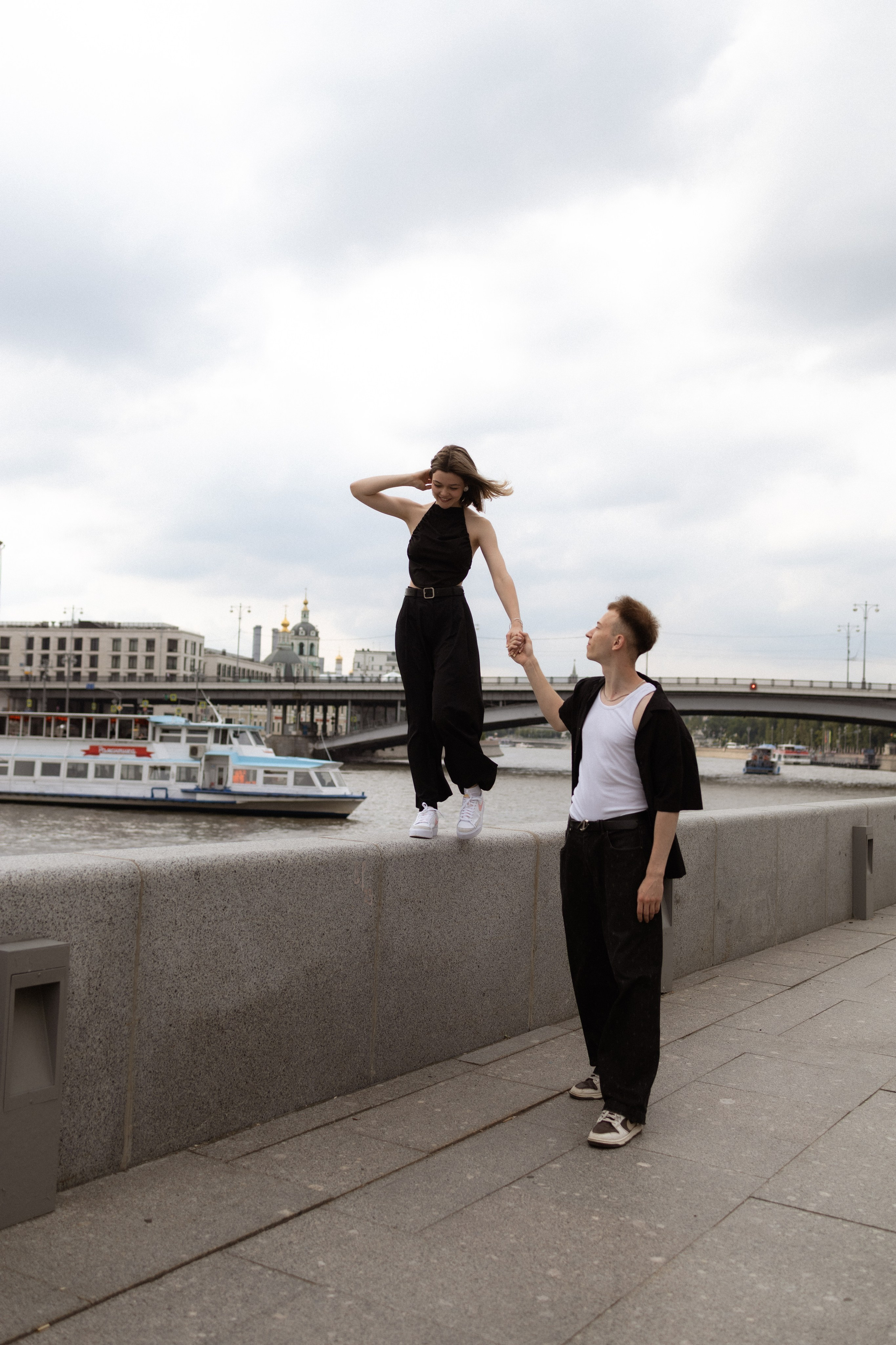 Любить тебя, отчаянно как по телику. Свадебный и портретный фотограф в Москве Анастасия Тихомирова