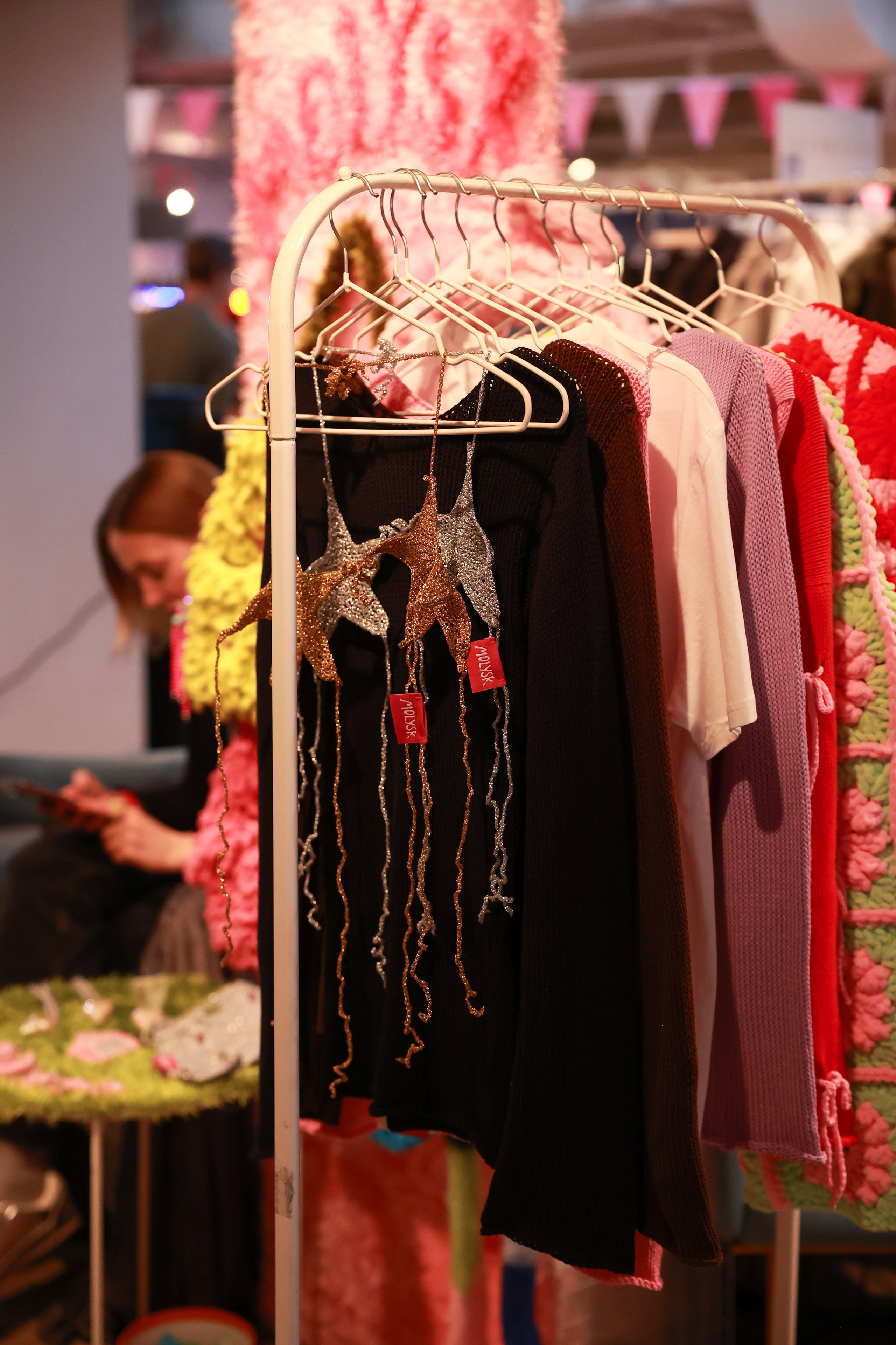 7–8 марта 2025 в пространстве «Три вокзала. Депо» / День 1 / фото Саша Жукова. Фотоотчеты «Ламбада-маркета»