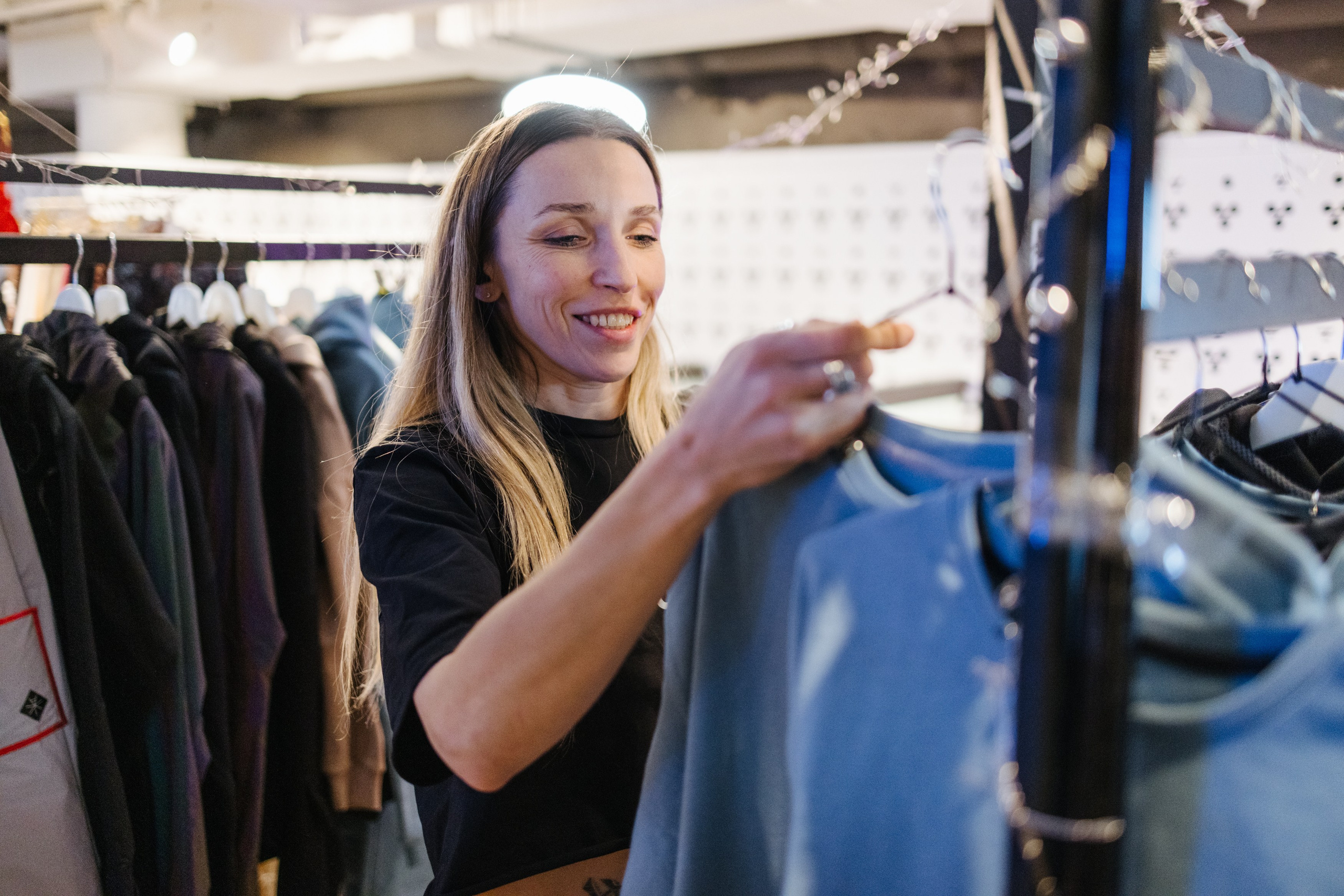 2–3 марта 2024 в пространстве «Три вокзала. Депо» / День 1 / фото Валерий Белобеев. Фотоотчеты «Ламбада-маркета»