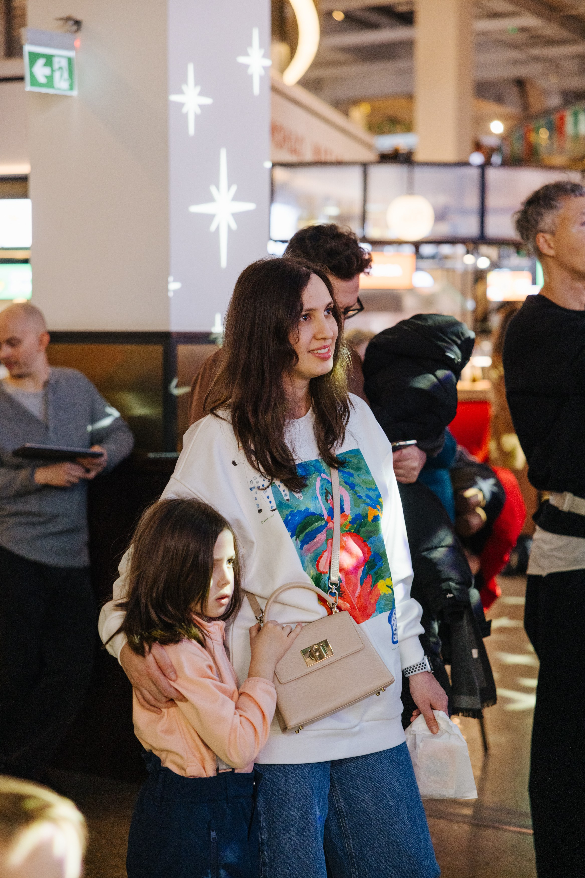 2–3 марта 2024 в пространстве «Три вокзала. Депо» / День 1 / фото Валерий Белобеев. Фотоотчеты «Ламбада-маркета»