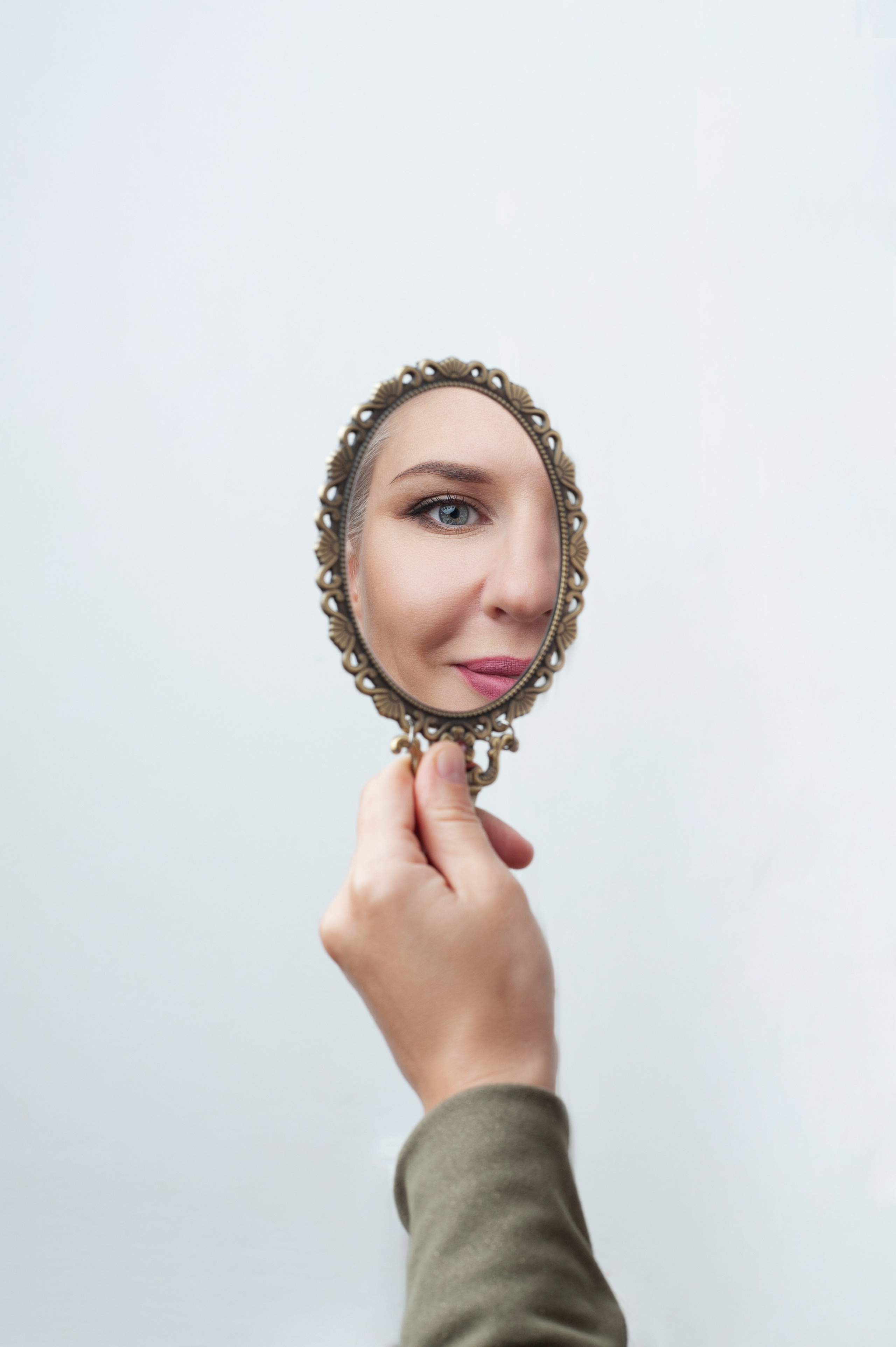 Мастер-бровист. Портретный и лайфстайл фотограф в Санкт-Петербурге