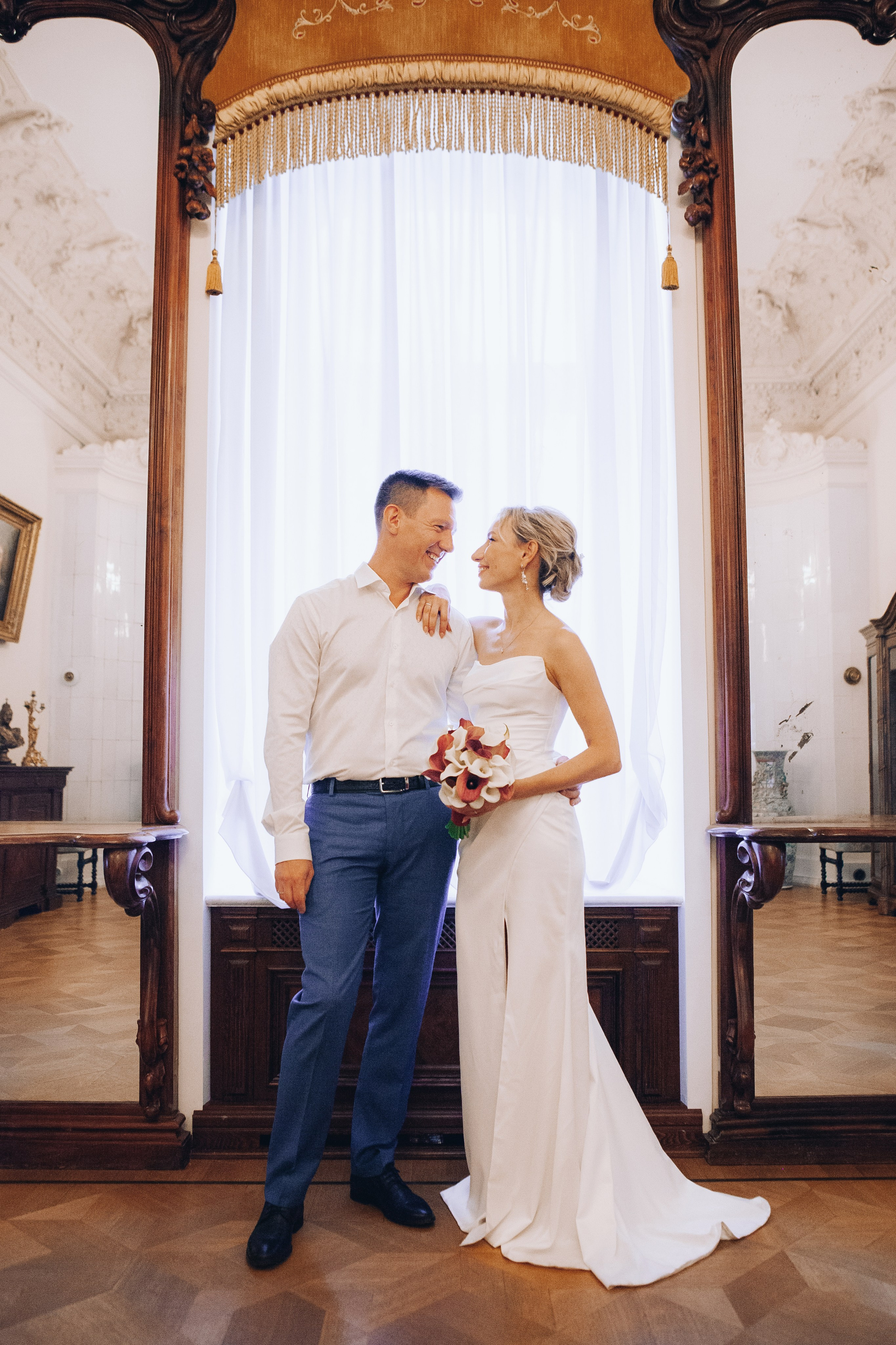 Утро невесты и фотосессия в гостинице radisson collection hotel moscow бывшая гостиница украина. Фотограф Ольга Ефремова