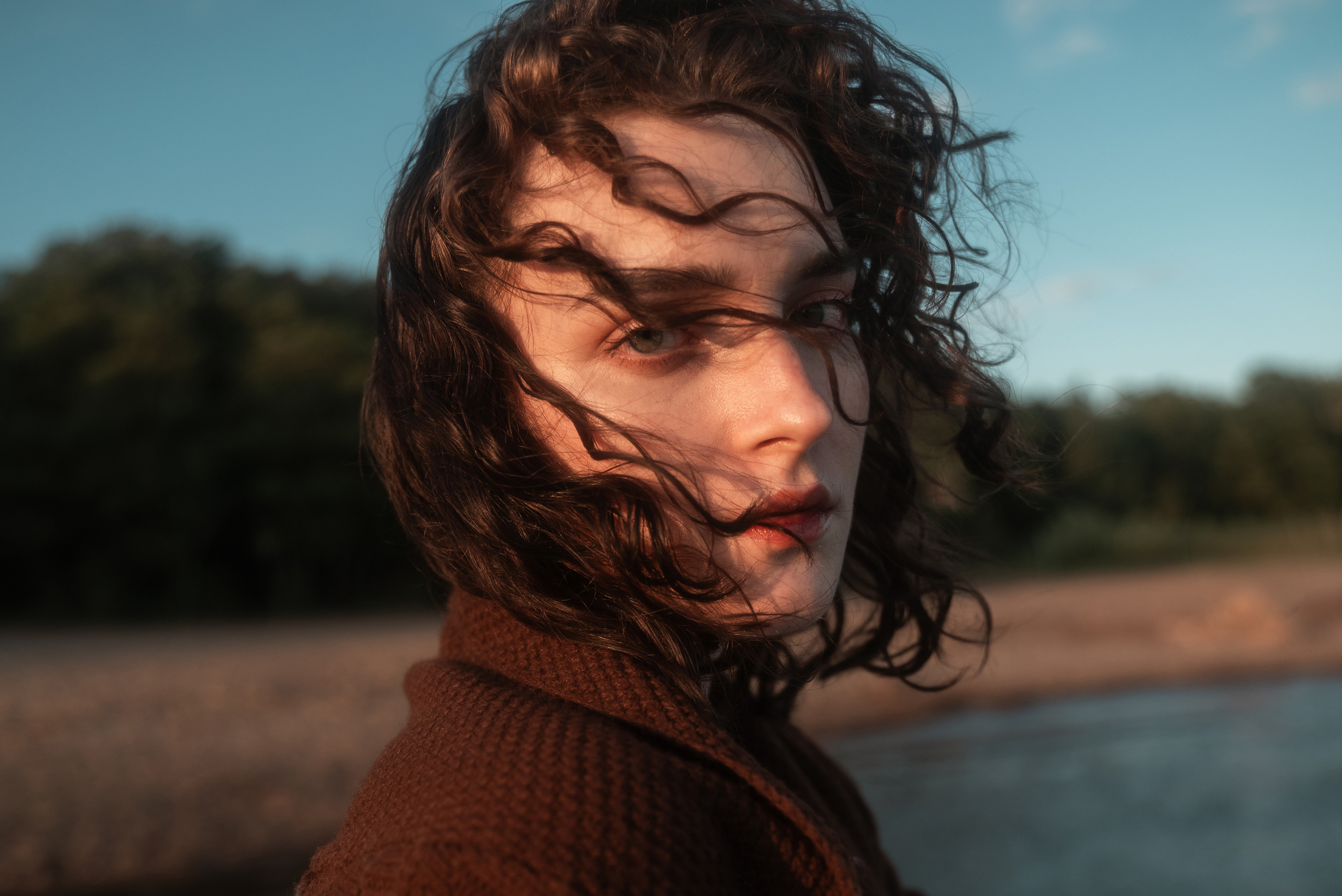 Wind in her hair. Портретный фотограф в СПб Степан Клеменче