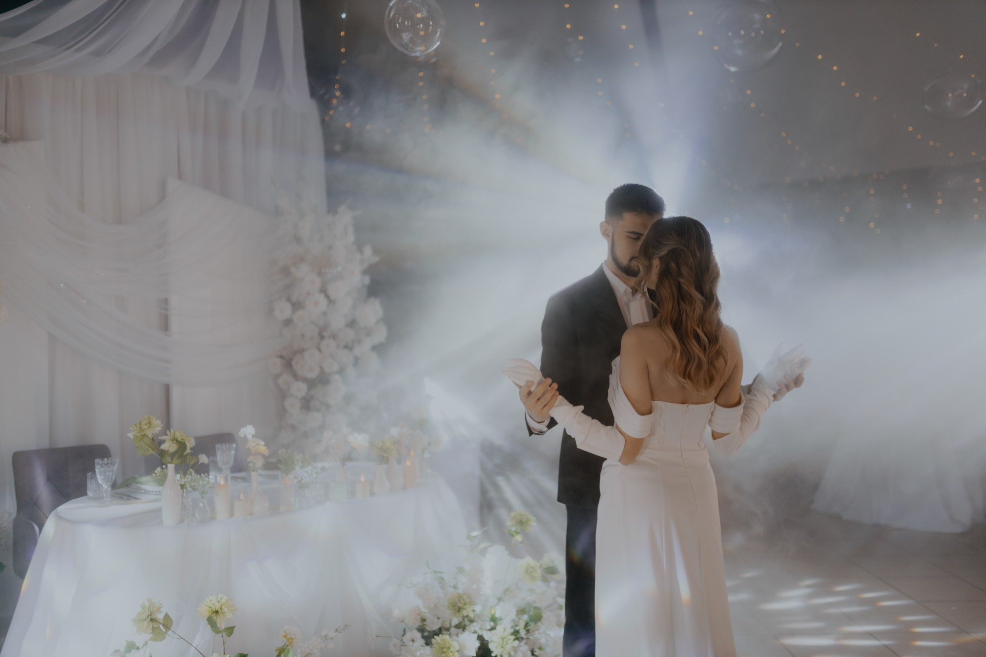 Перед банкетом (рест. Чабарок, Гомель). Свадебные фотографы в Гомеле и Минске Сергей и Анастасия Фещенок