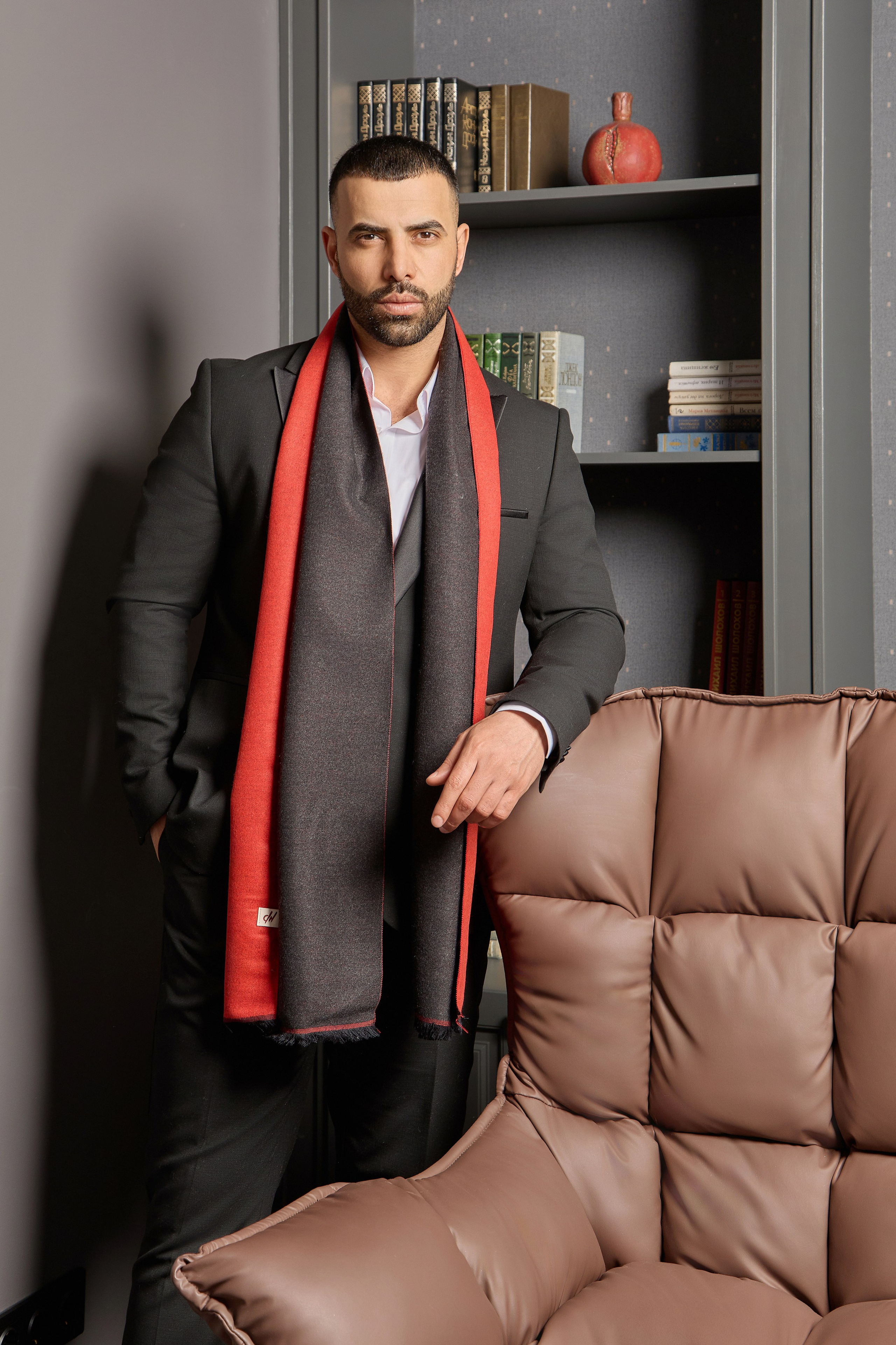 Фотосессия мужских шарфов. Фотограф Руслан Потапов в Краснодаре