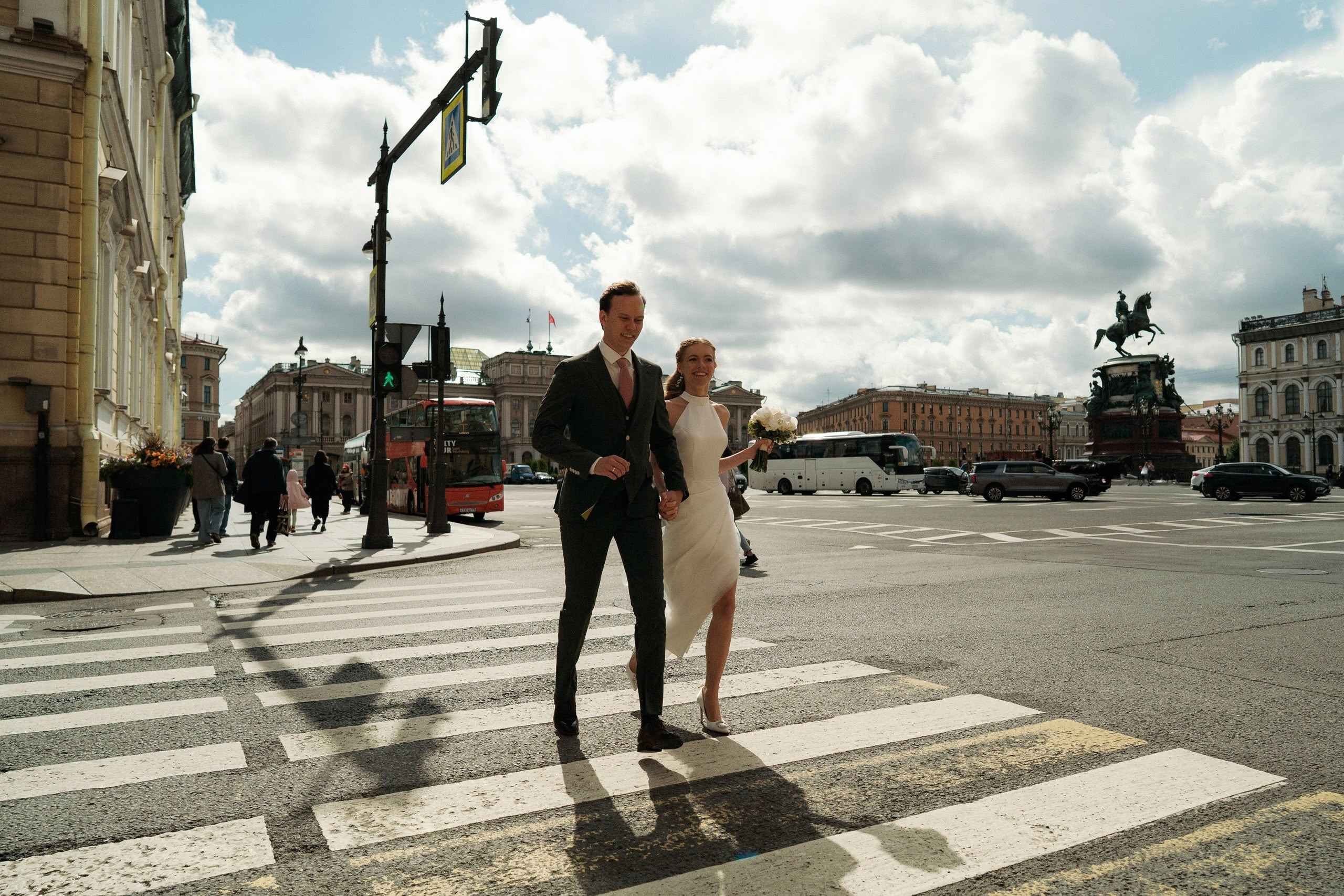 Арина и Илья — свадьба в Петербурге, цифра и плёнка. Свадебный фотограф Дмитрий Родионов — Санкт-Петербург