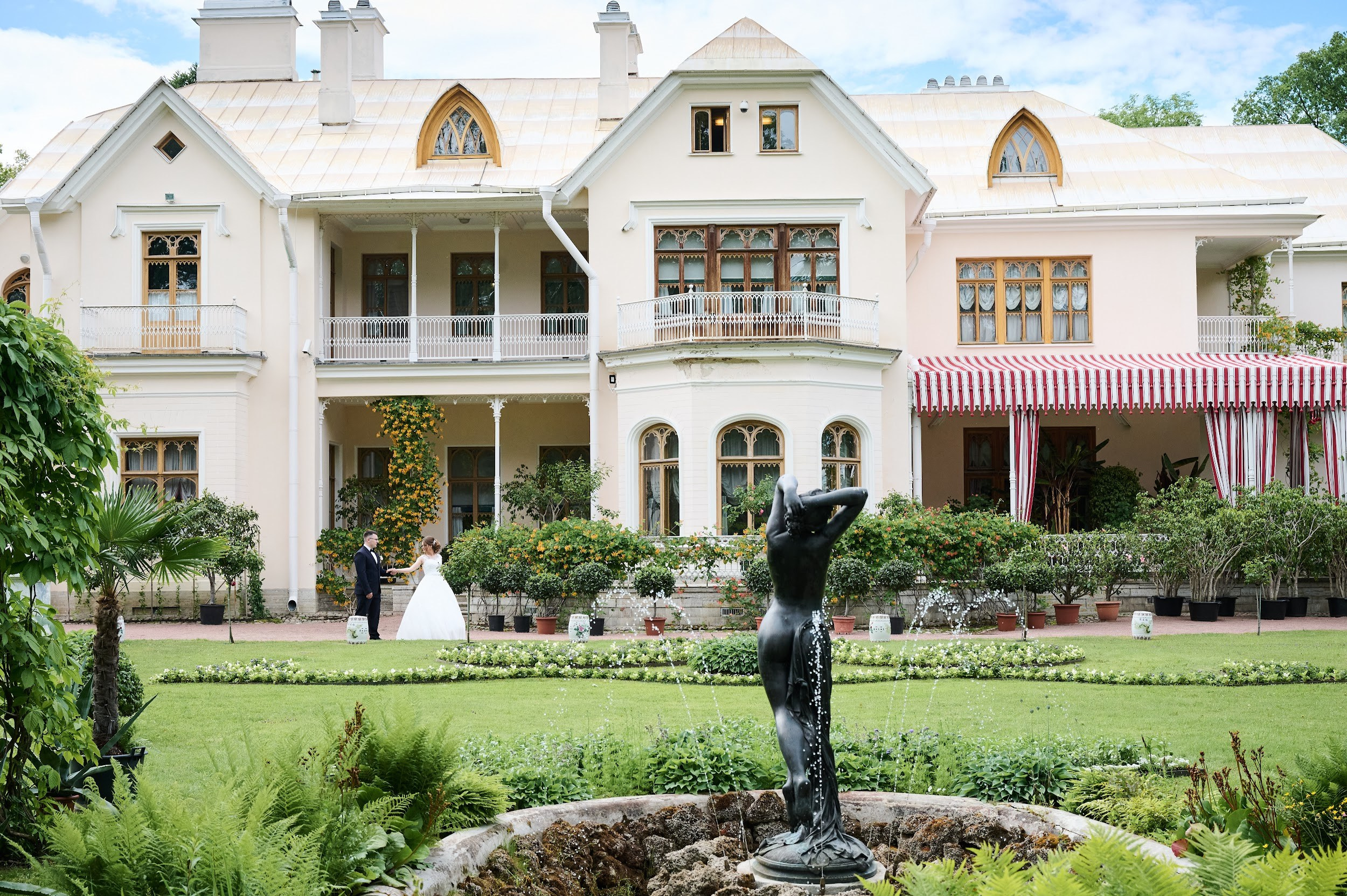 Портфолио. Свадебный фотограф в Санкт-Петербурге Петергофе Пушкине Саша Галлс / Александр Галлс