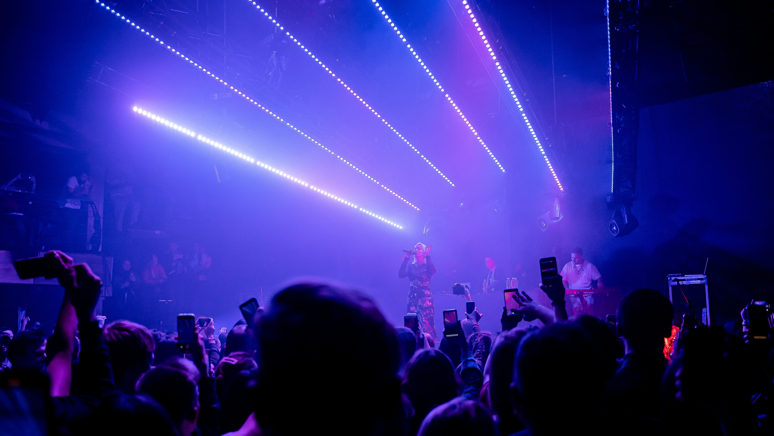 Контент съемка под ключ. Световое шоу / Москва и Мо