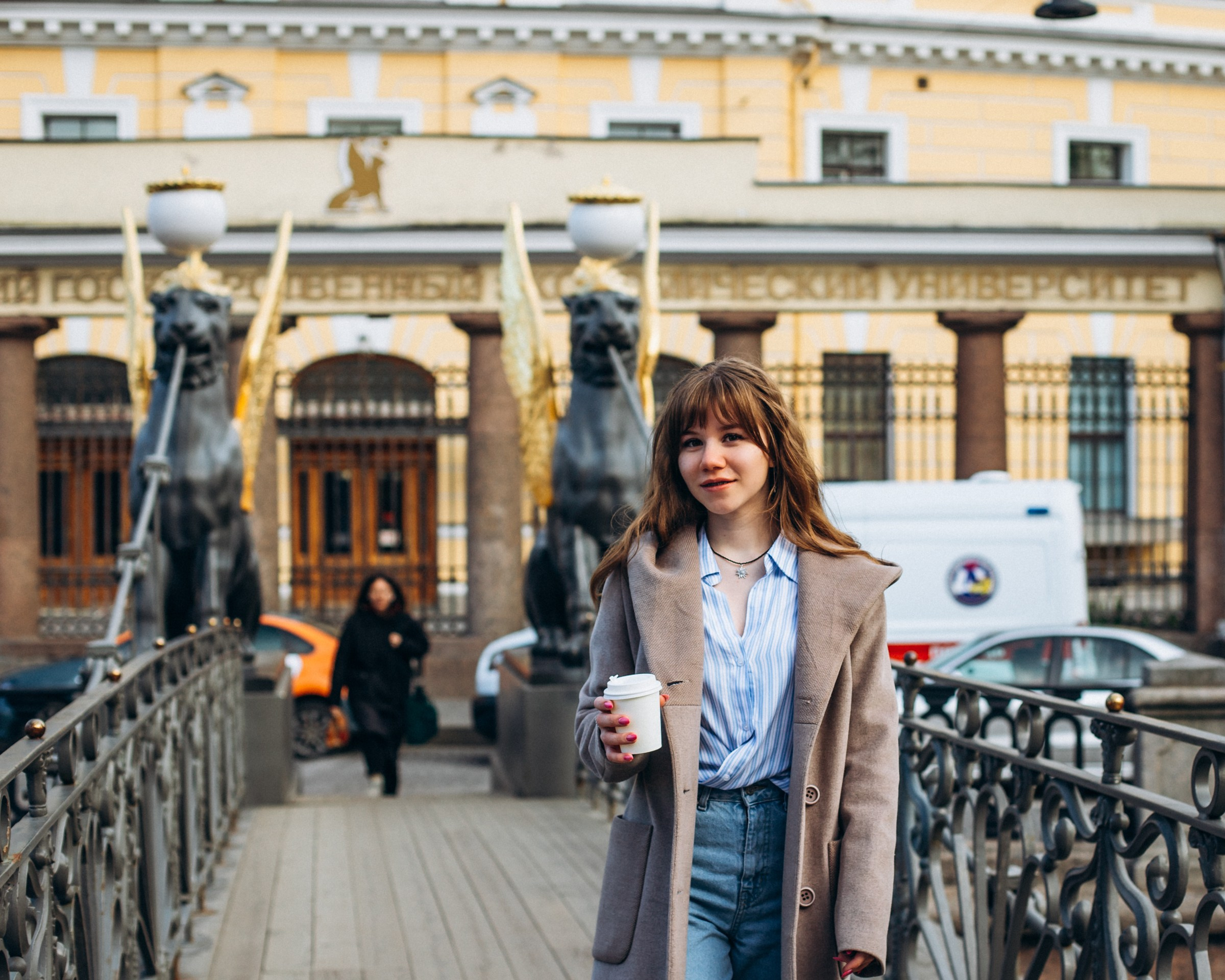 Азалия в мае. Фотопрогулка в Петербурге. Индивидуальный и семейный фотограф в Санкт-Петербурге