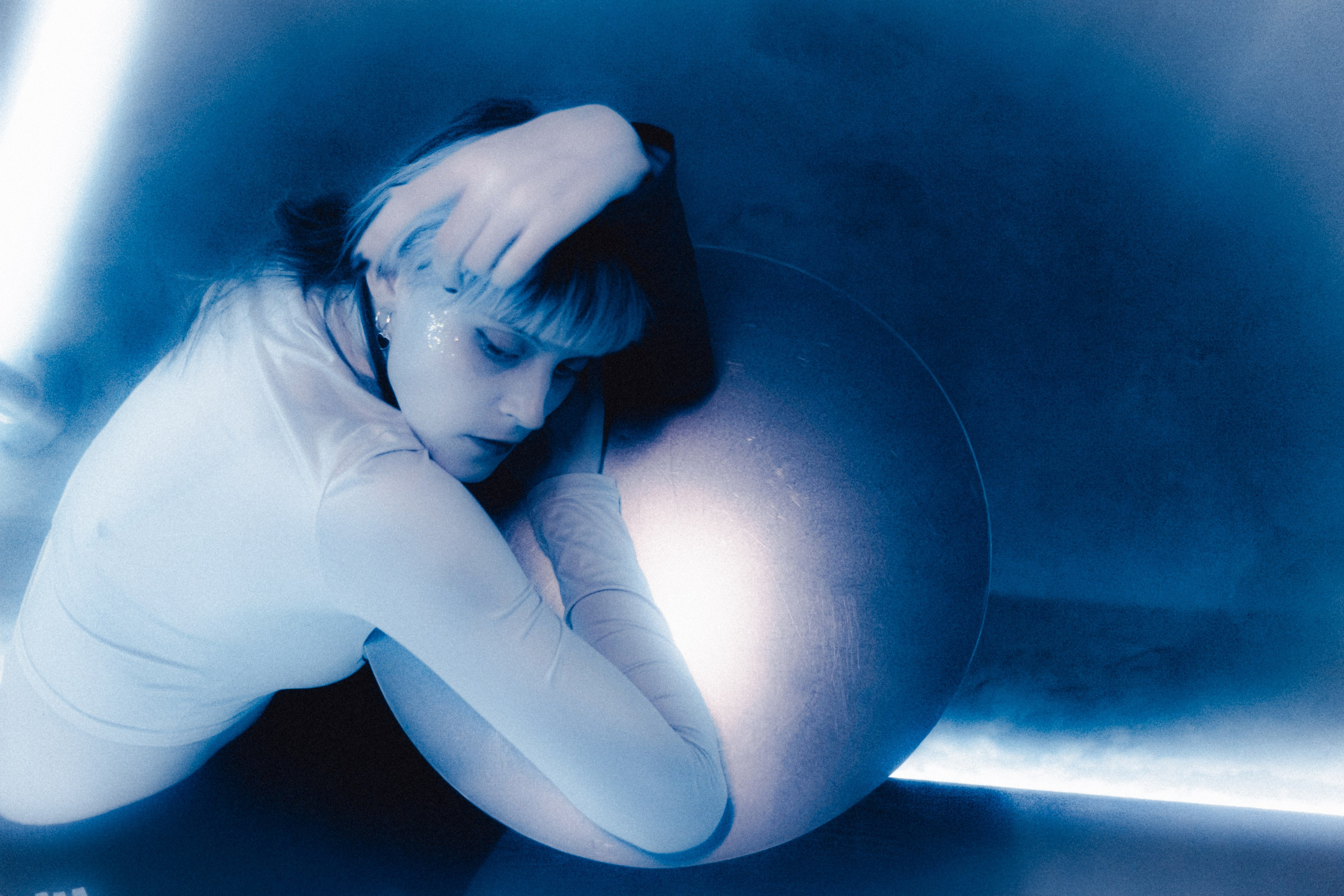 Юля | Blue glow. DENY DEW Фотограф Санкт-Петербург