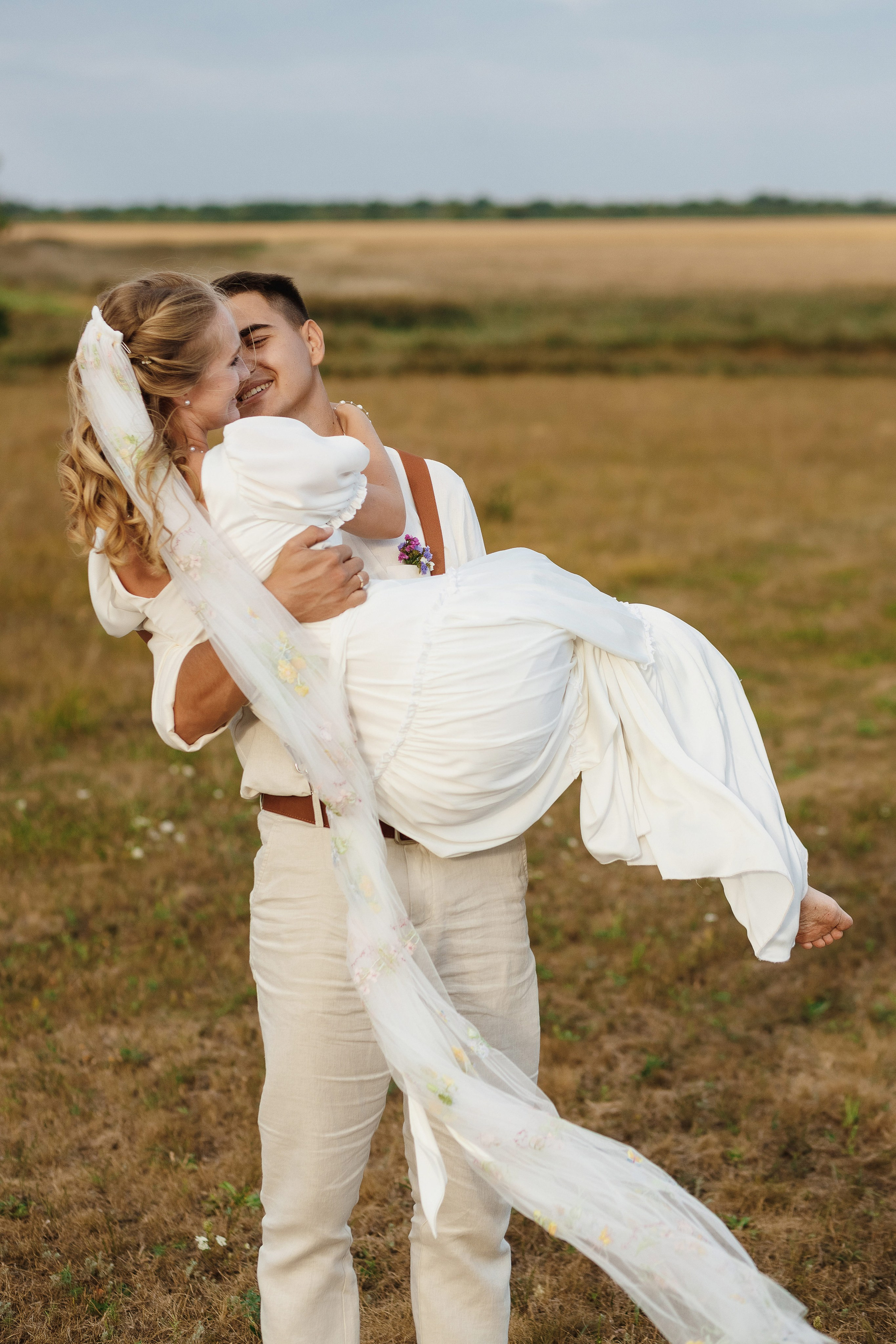 Свадебная фотосессия в поле — Иван и Полина | Свадебный фотограф Таганрог. Свадебный и семейный фотограф в Таганроге Бакарюк Антон