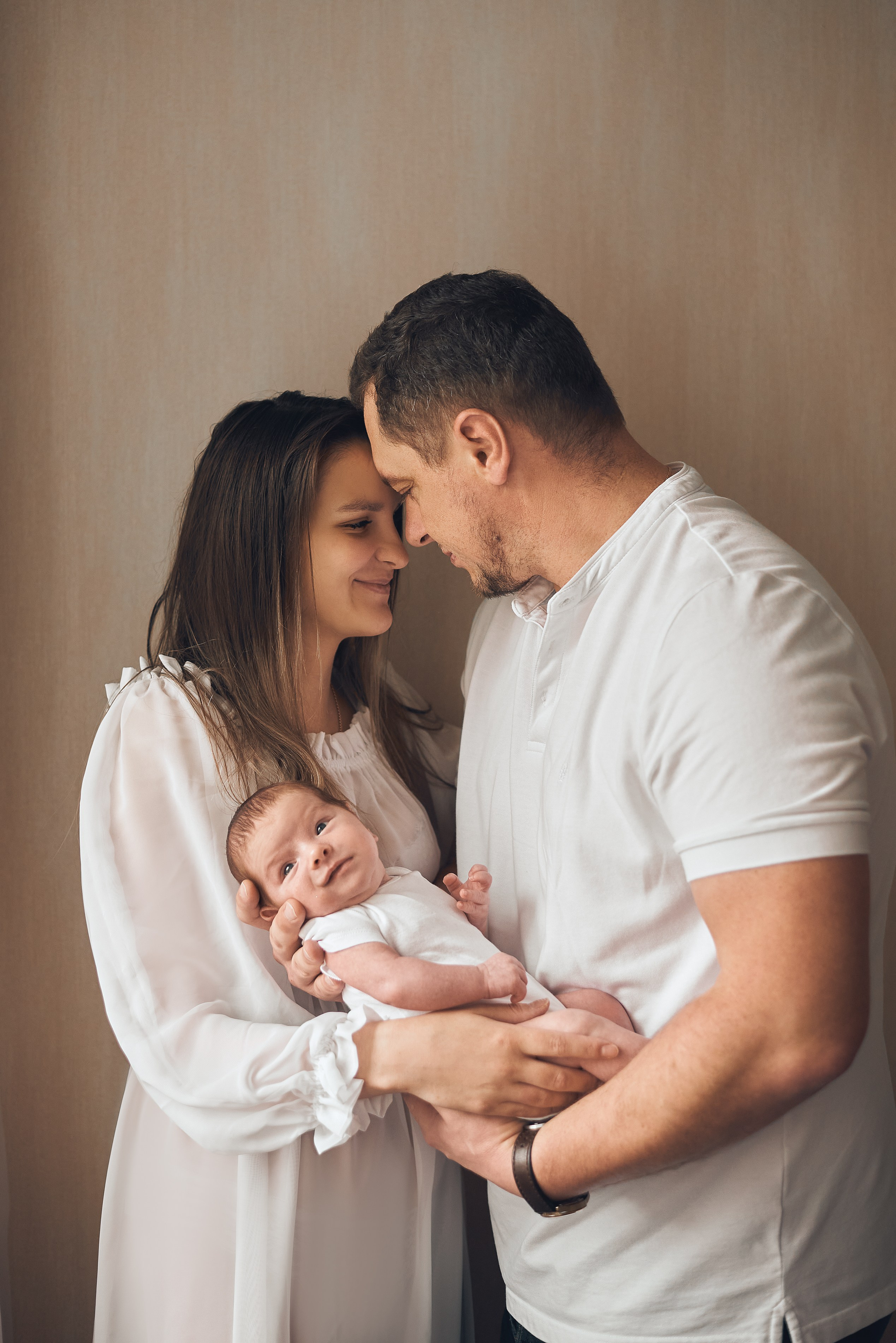 Семейная фотосессия с новорожденным Александр. Семейный фотограф в Южно-Сахалинске Анастасия Лимарева