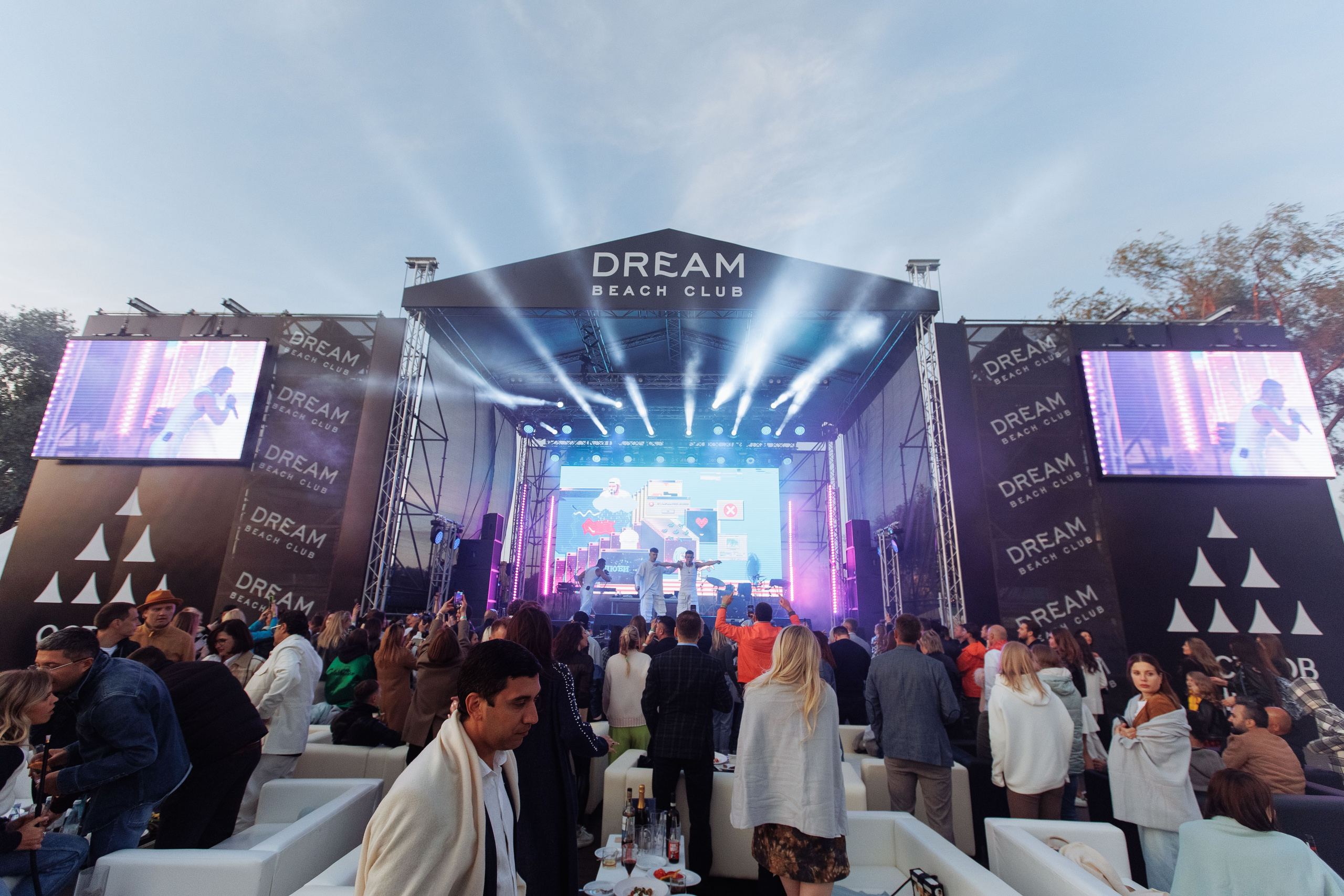 Остров мечты Dream Beach Club (Открытие открытого бассейна в Москве). Репортажный фотограф на мероприятие в Москве Алексей Терентьев