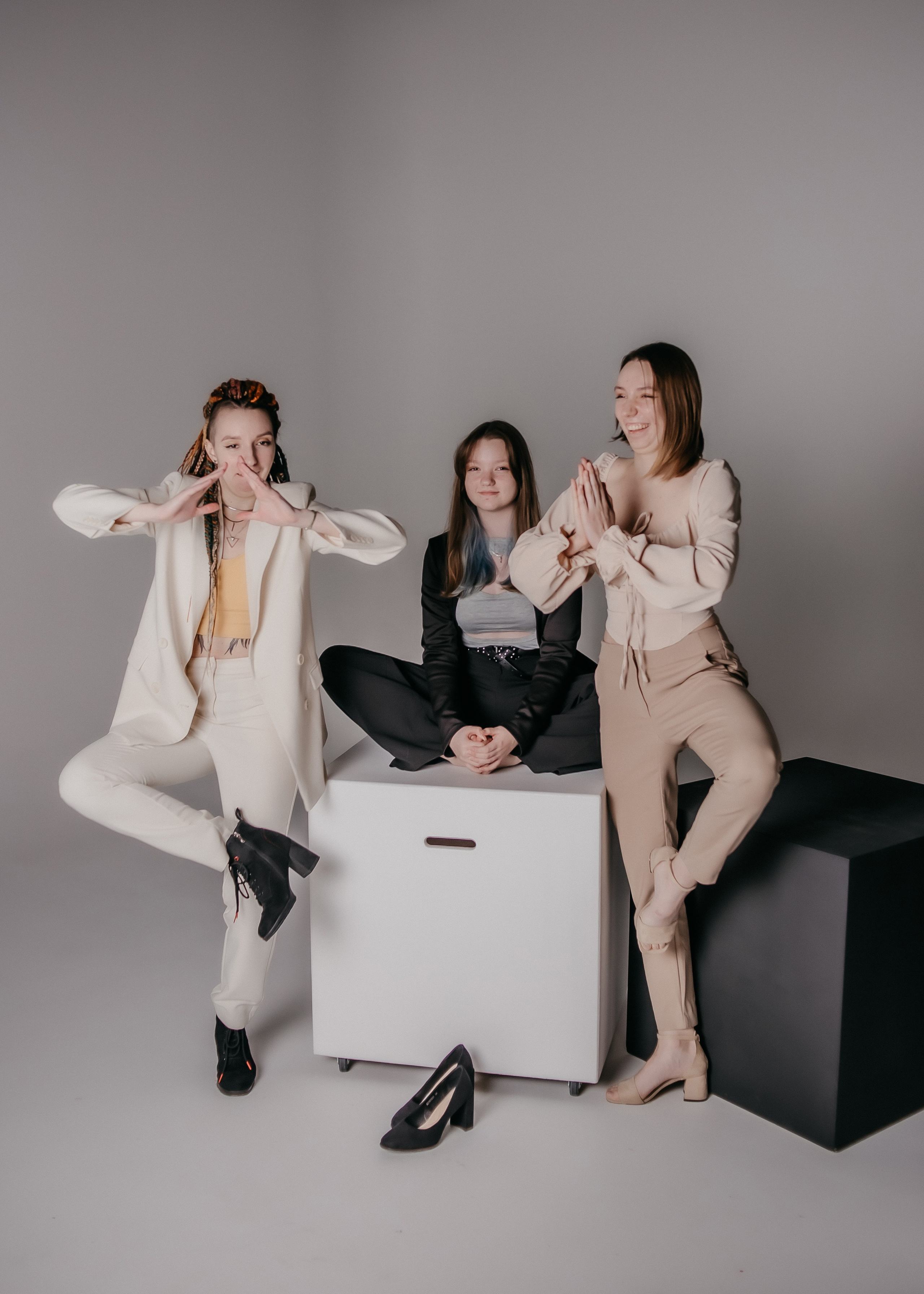 Три сестры. Марина, Алёна, Софья. Фотограф Регина Крикунова г. Красноярск