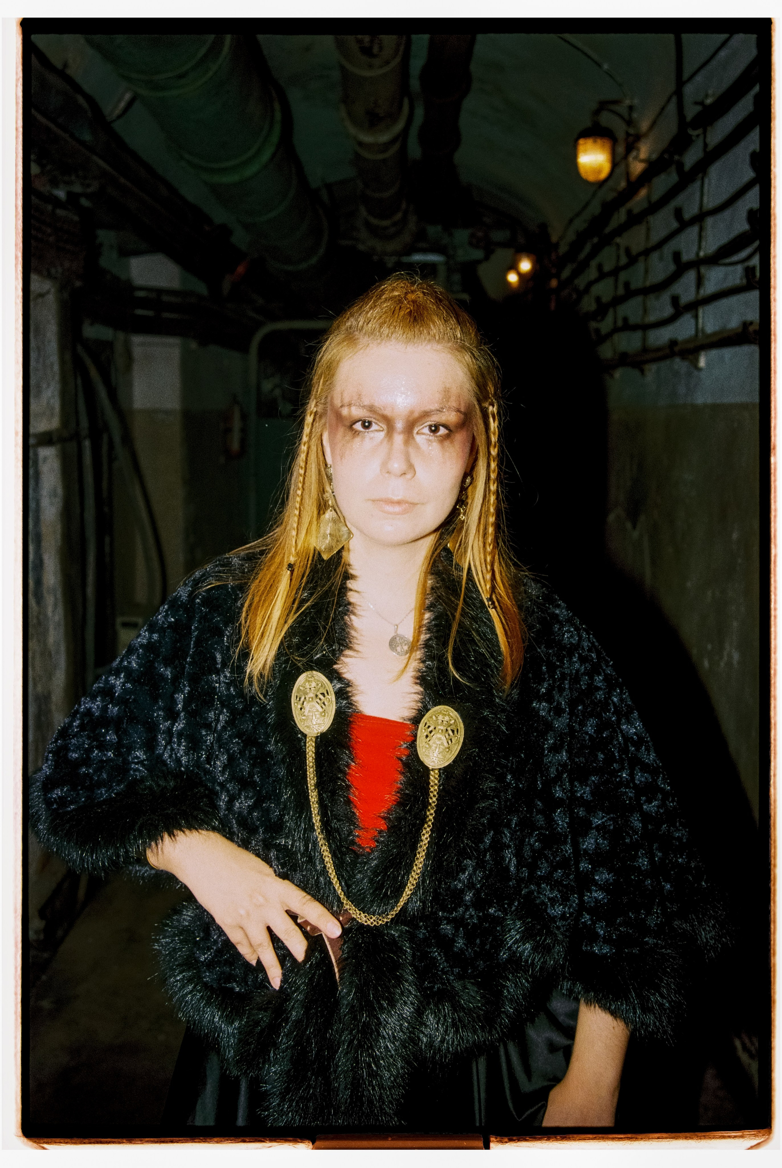 НОВОЕ СЛОВО. ANNA — PHOTOGRAPHER