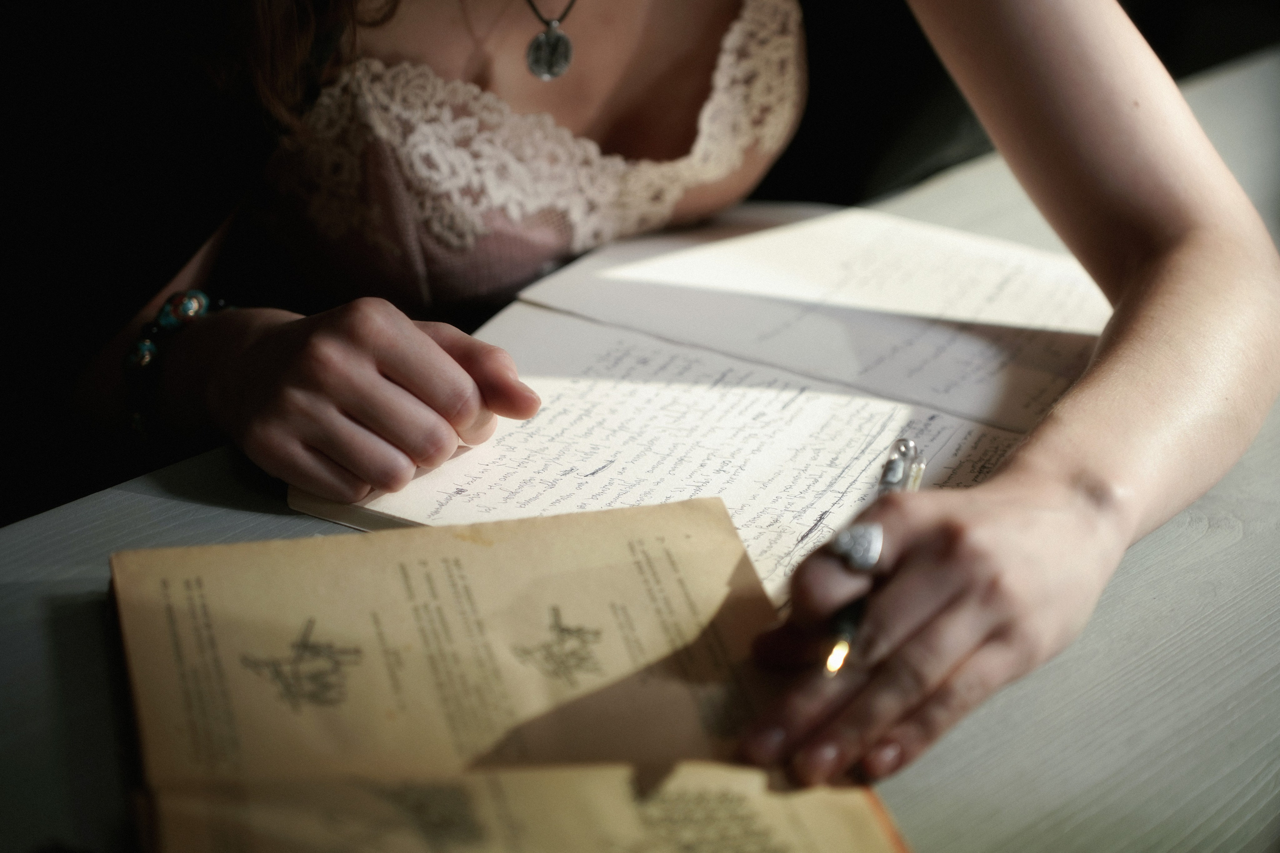 НОВОЕ СЛОВО. ANNA — PHOTOGRAPHER