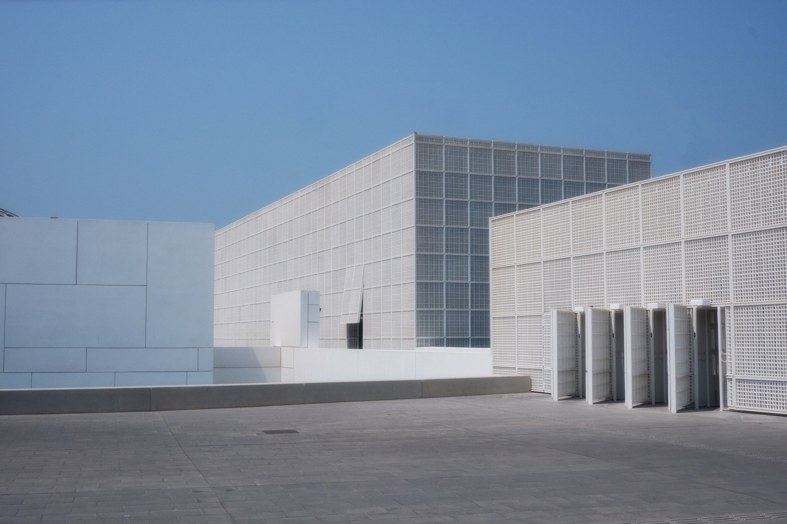 UAE. ANNA — PHOTOGRAPHER