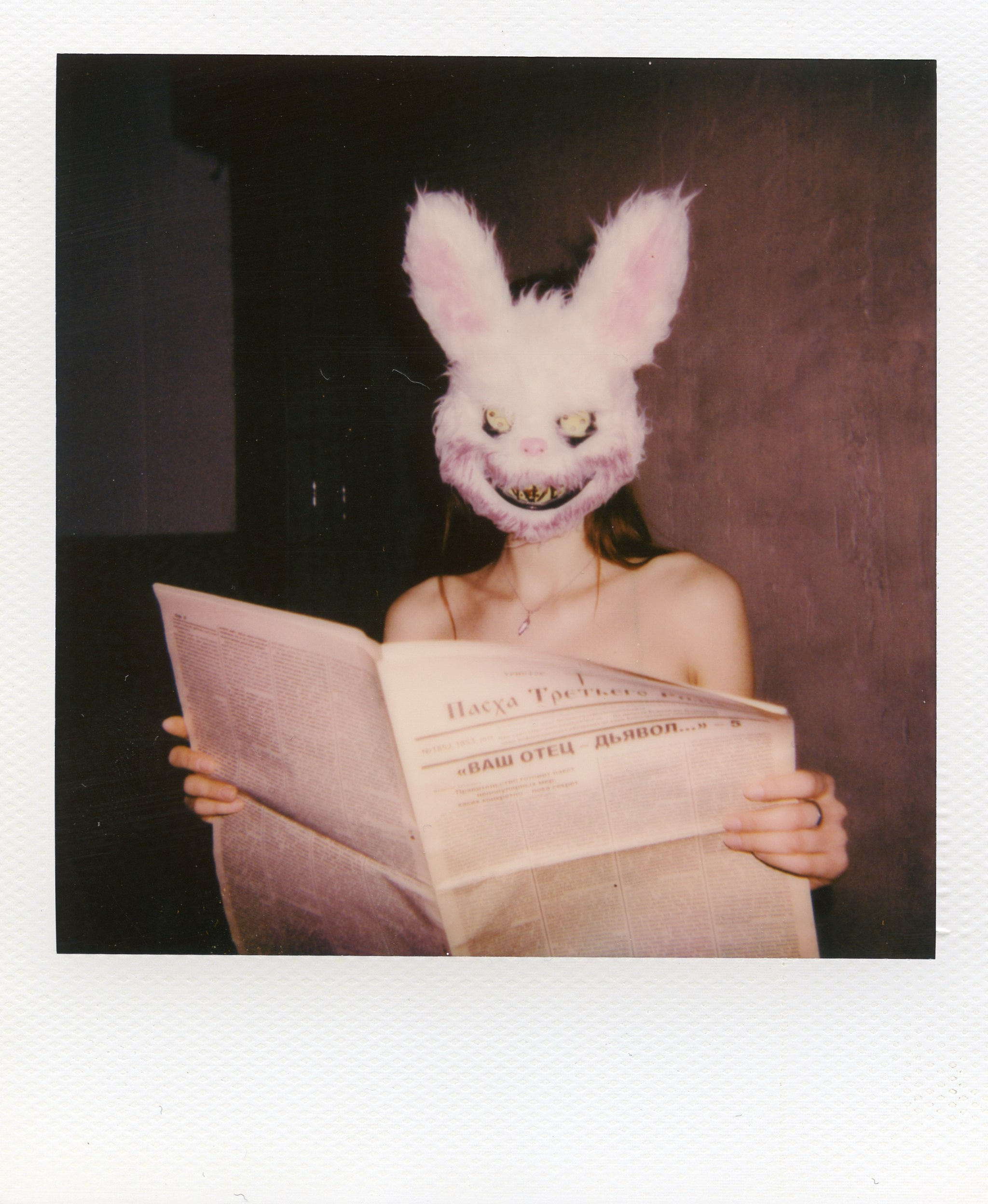 POLAROIDS. ANNA — PHOTOGRAPHER