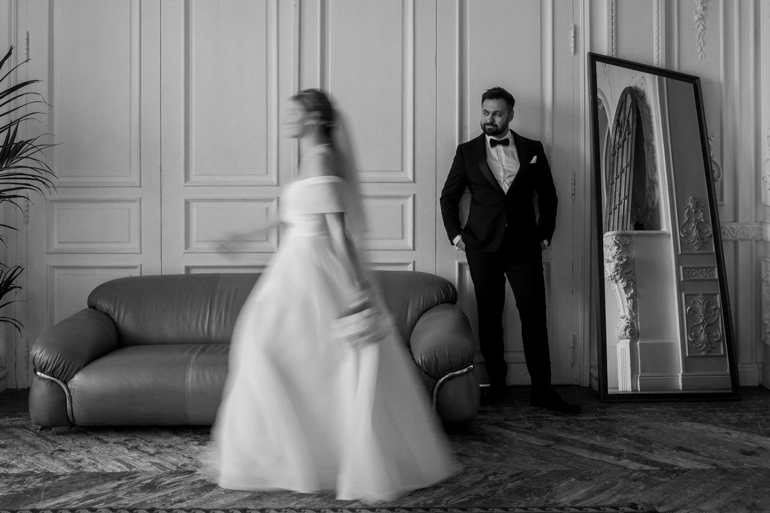 Регистрация брака и фотосессия в Особняке Royal. Свадебный фотограф Москва — Сергей и Татьяна