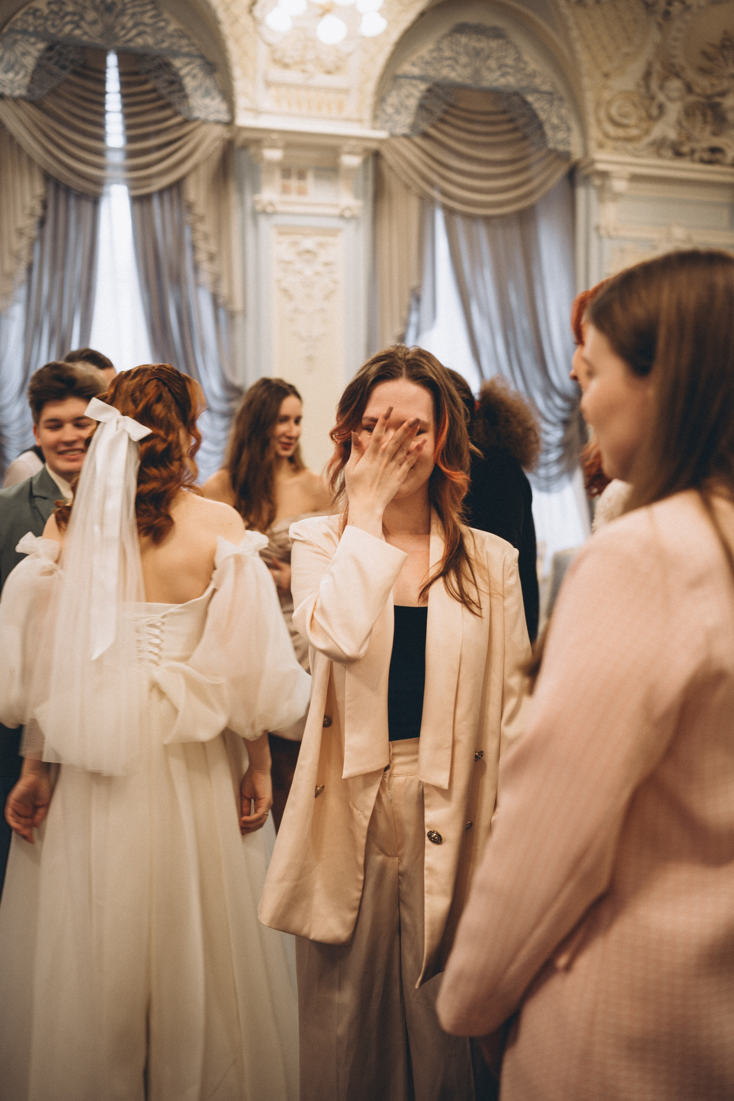 СВАДЕБНАЯ СЬЕМКА ВО ВТОРОМ ДВОРЦЕ С ГОСТЯМИ И ПРОГУЛКА В ТАВРИЧЕСКОМ САДУ. Профессиональный фотограф, Санкт-Петербург — Виктория Богомолова