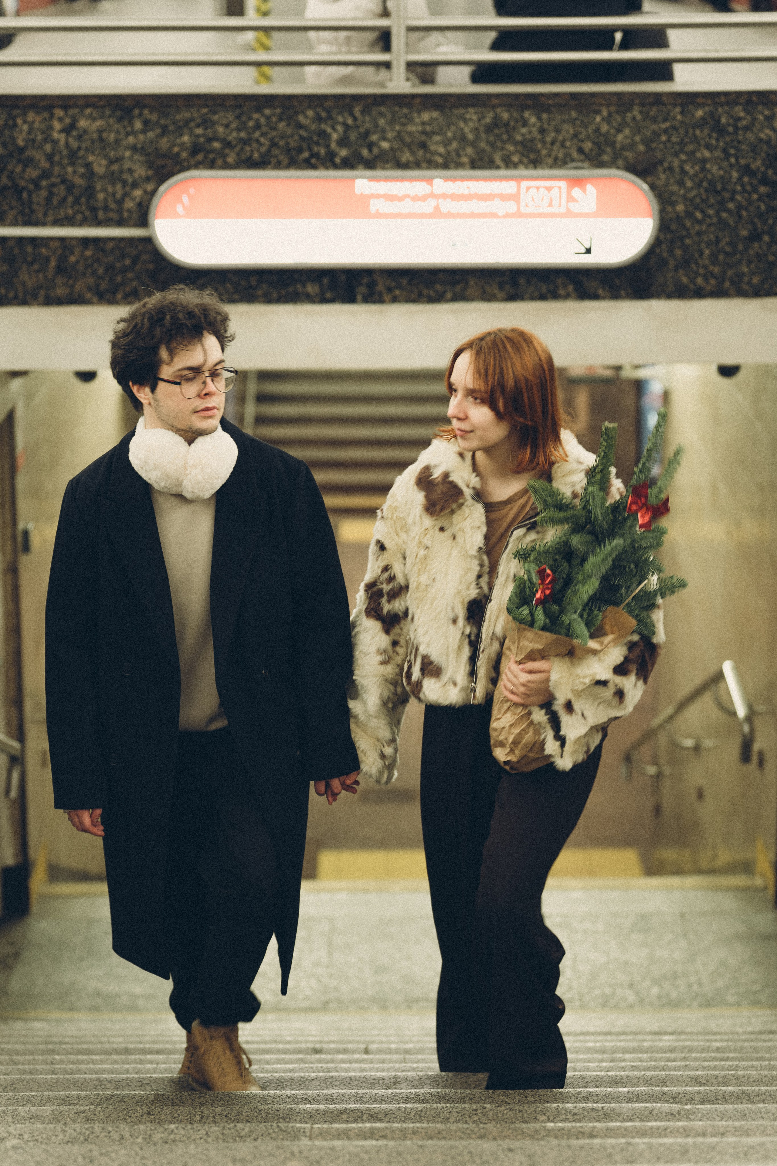 НОВОГОДНЯЯ ФОТОСЕСИИЯ ПАРЫ В МЕТРО ЛЮБОВЬ. Профессиональный фотограф, Санкт-Петербург — Виктория Богомолова