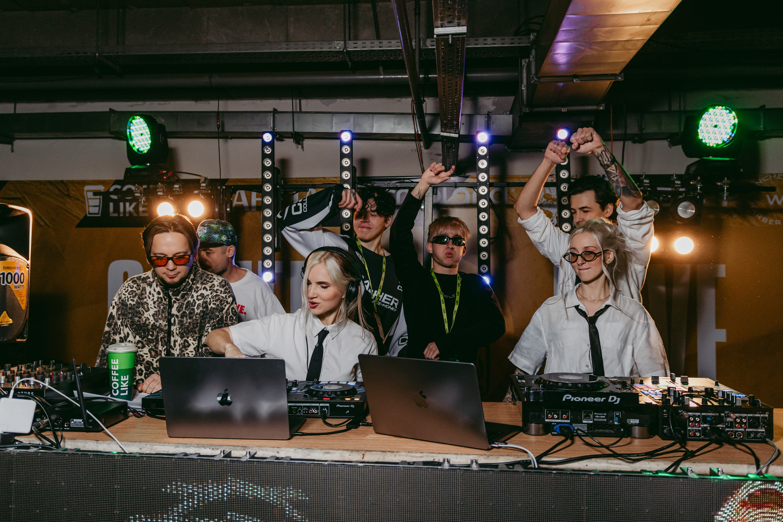 Кофе Рейв в ТРЦ «ПЛАНЕТА»