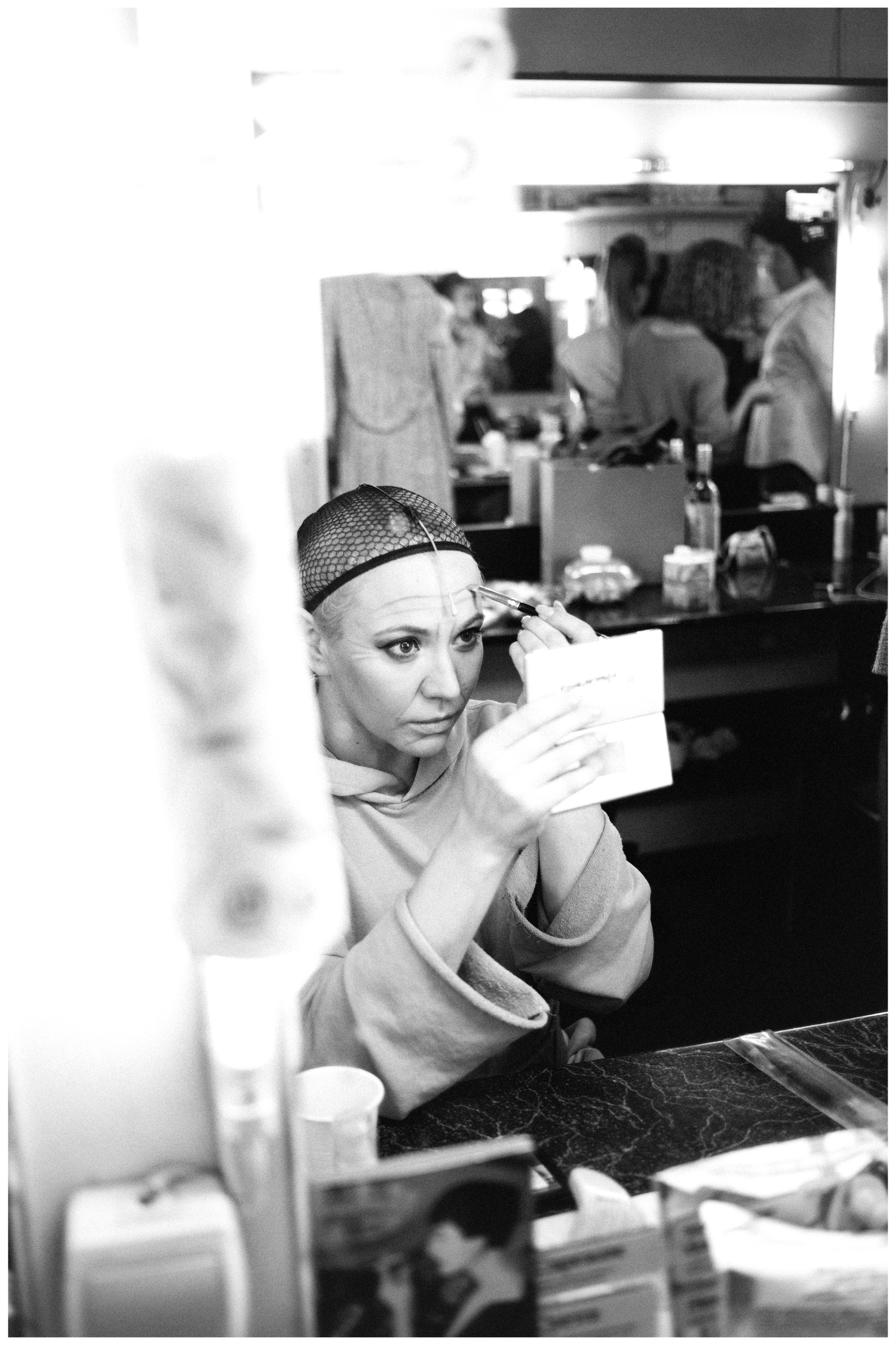 Theatre backstages. Portrait and backstage photographer Nina Crane